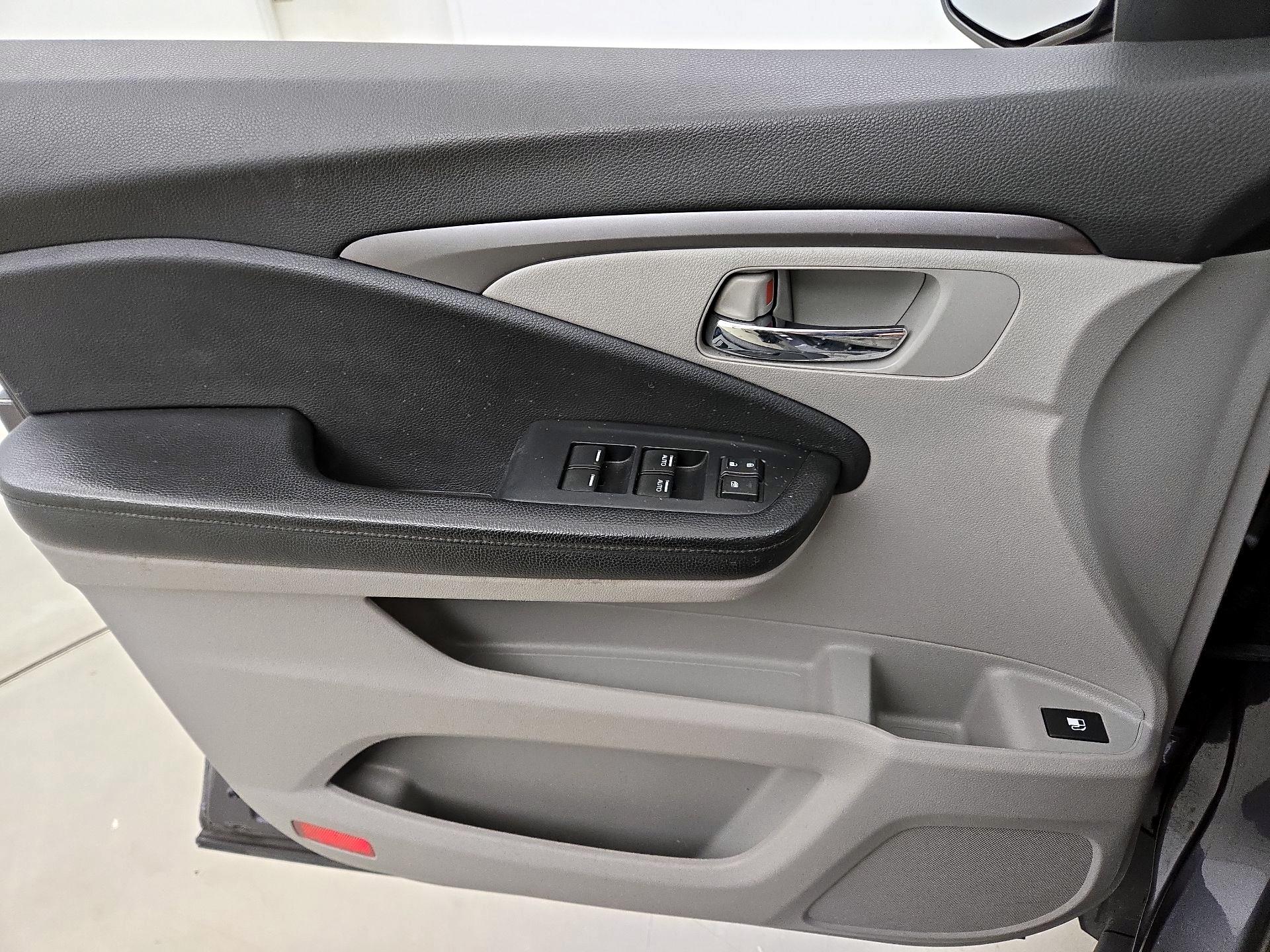 Thumbnail: 2021 Honda Pilot - 12