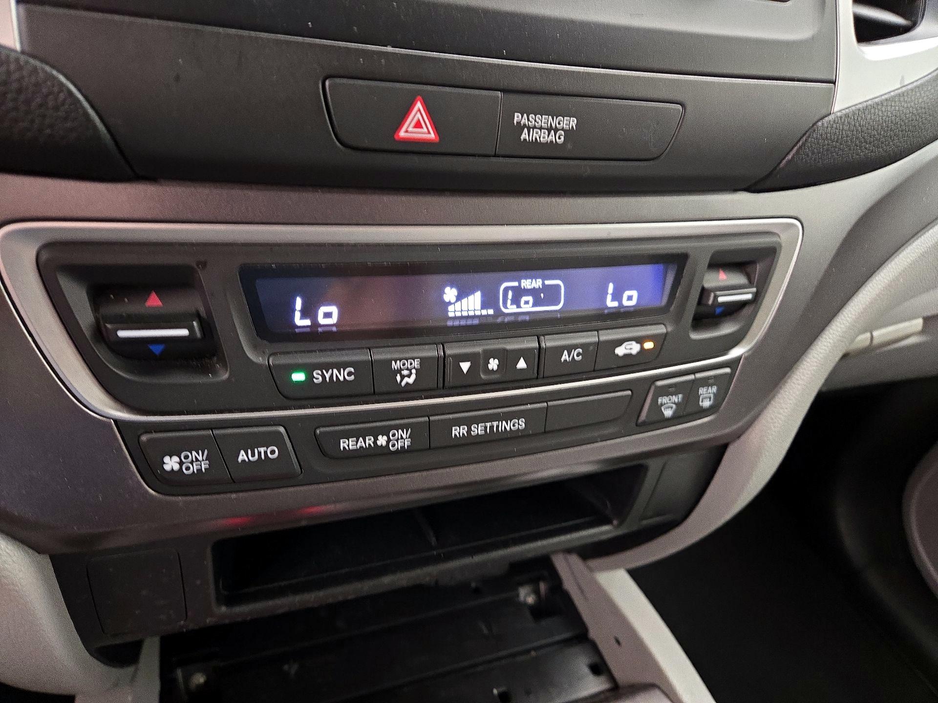 Thumbnail: 2021 Honda Pilot - 16