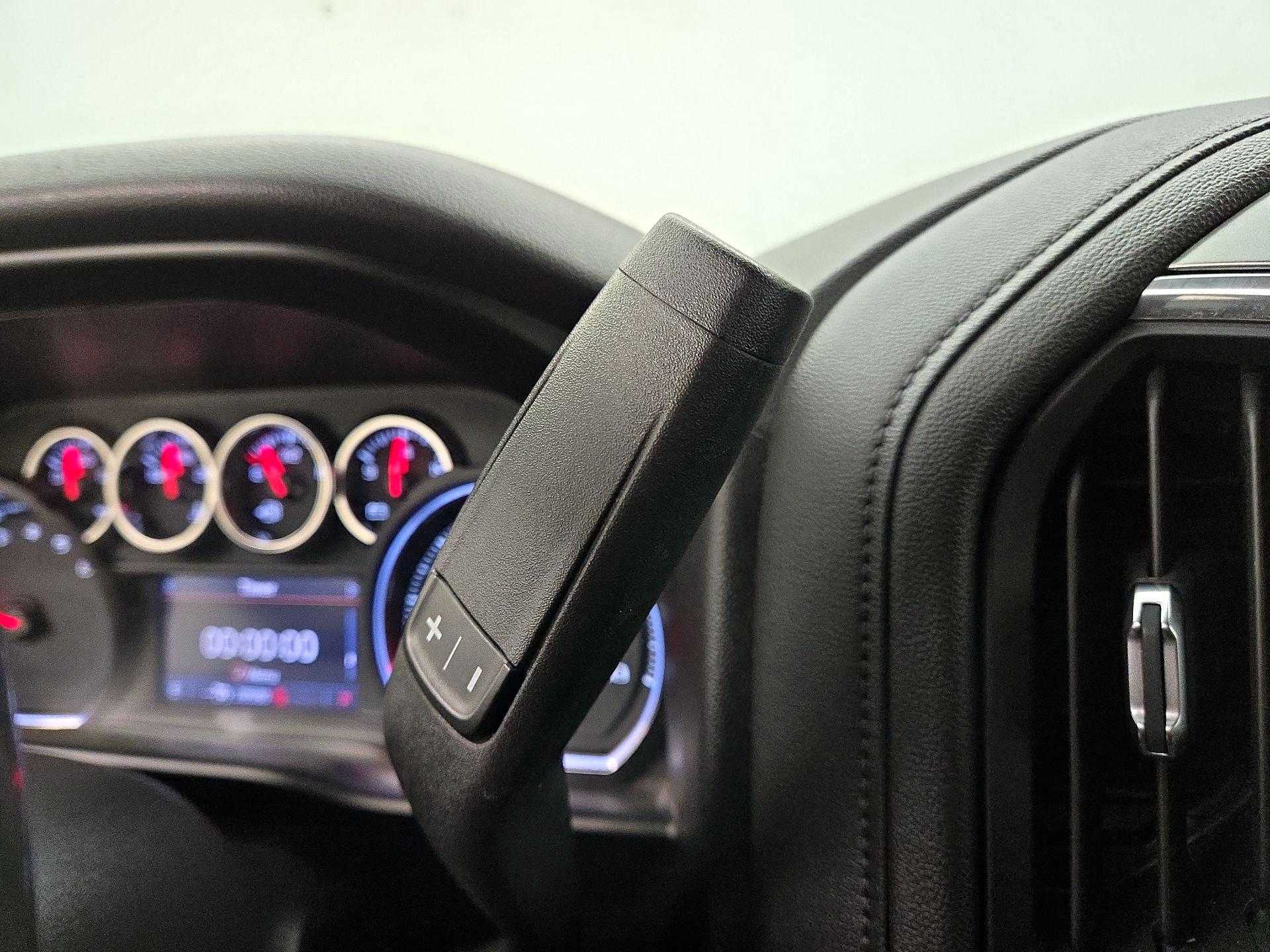 Thumbnail: 2019 Chevrolet Silverado 1500 - 17
