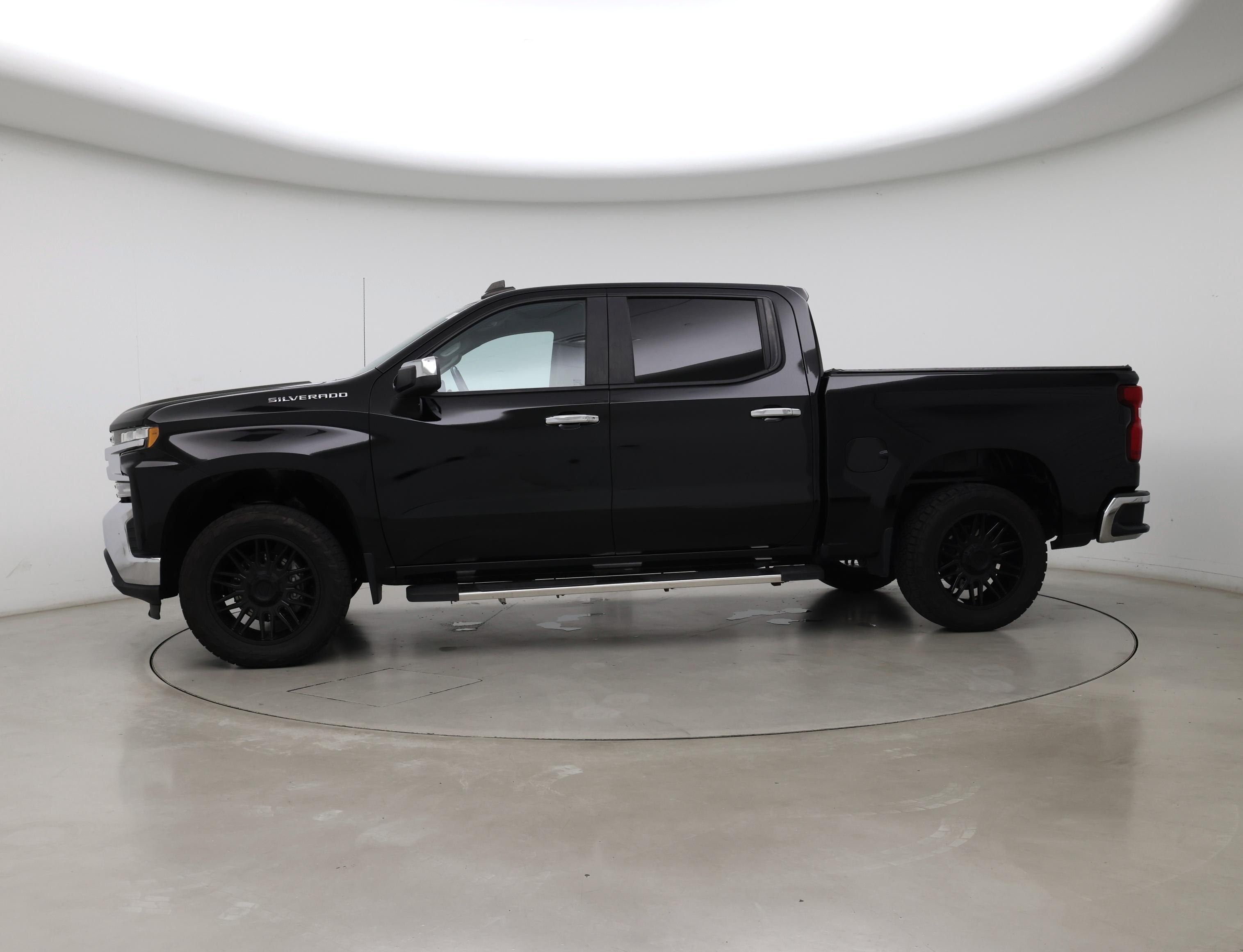 Thumbnail: 2019 Chevrolet Silverado 1500 - 3