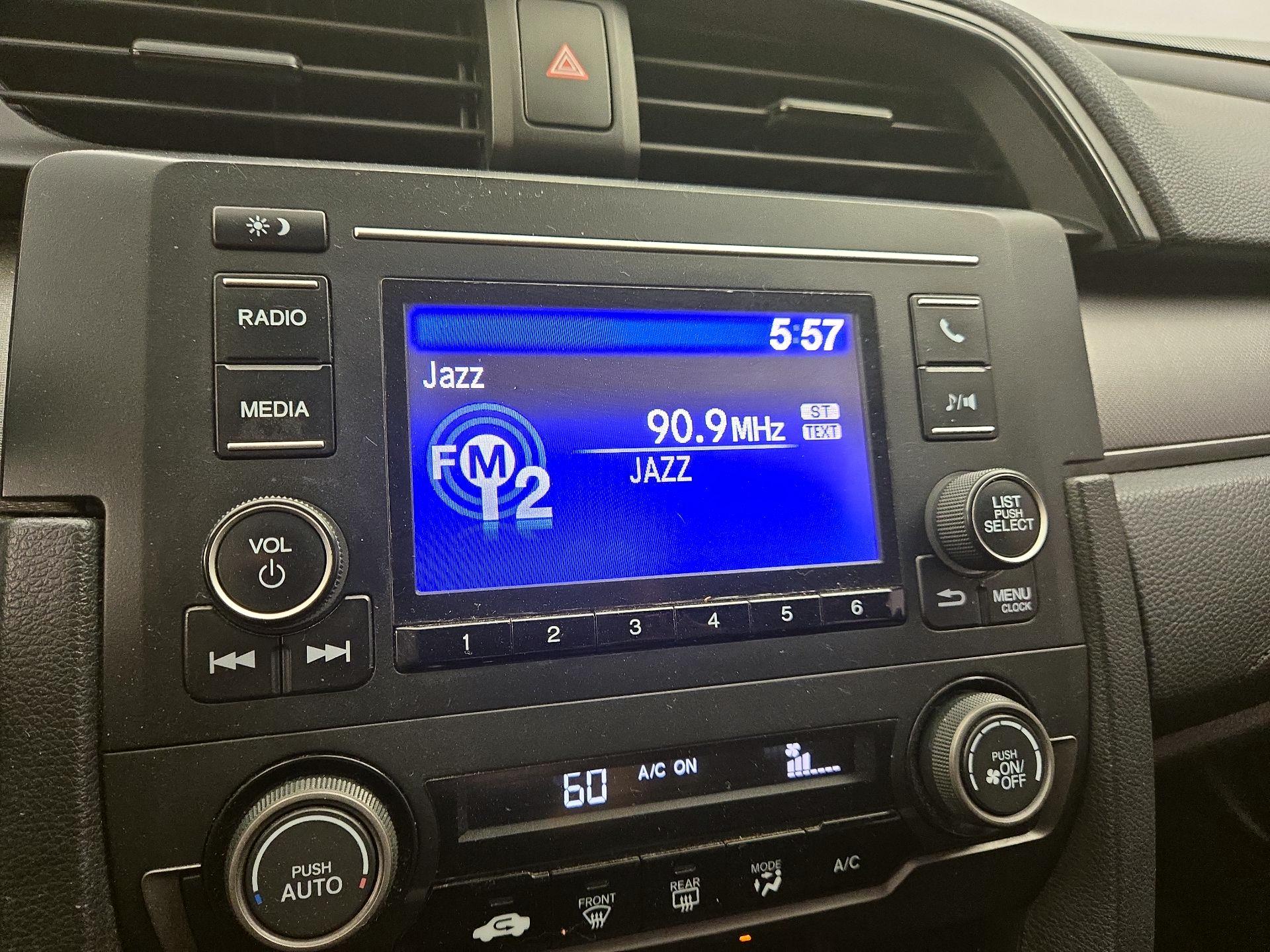 Thumbnail: 2017 Honda Civic - 15