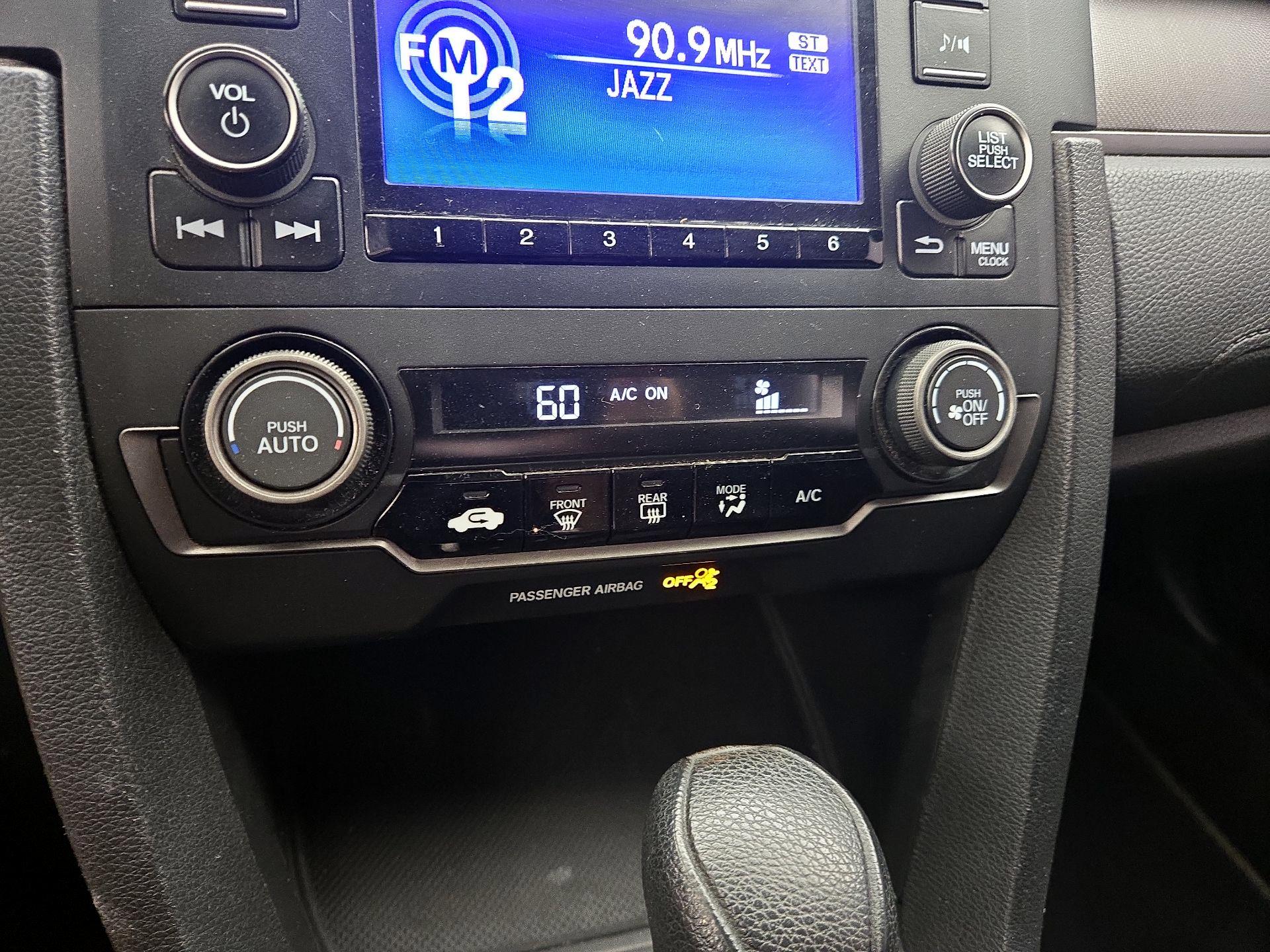 Thumbnail: 2017 Honda Civic - 16