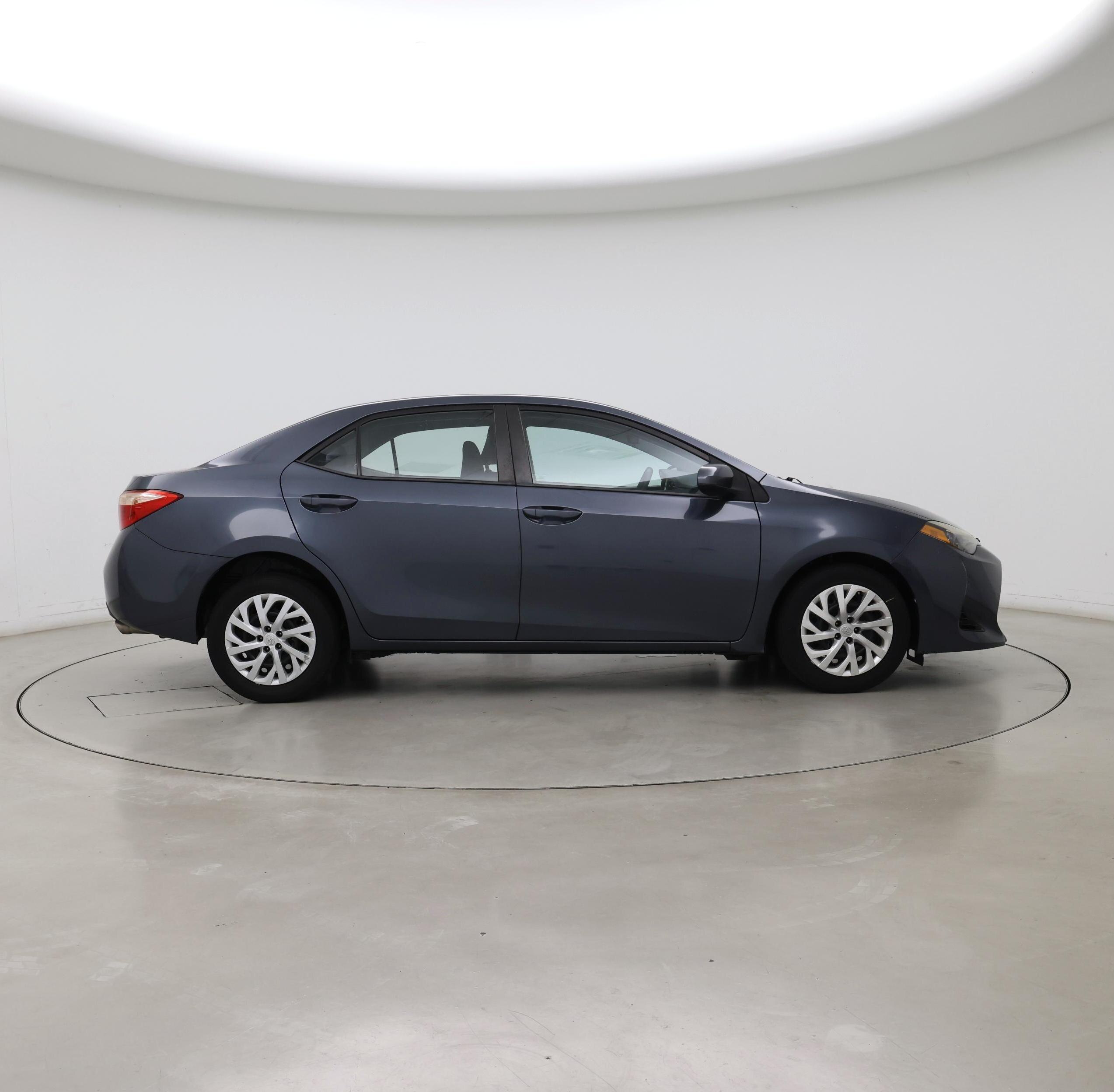 Thumbnail: 2017 Toyota Corolla - 7