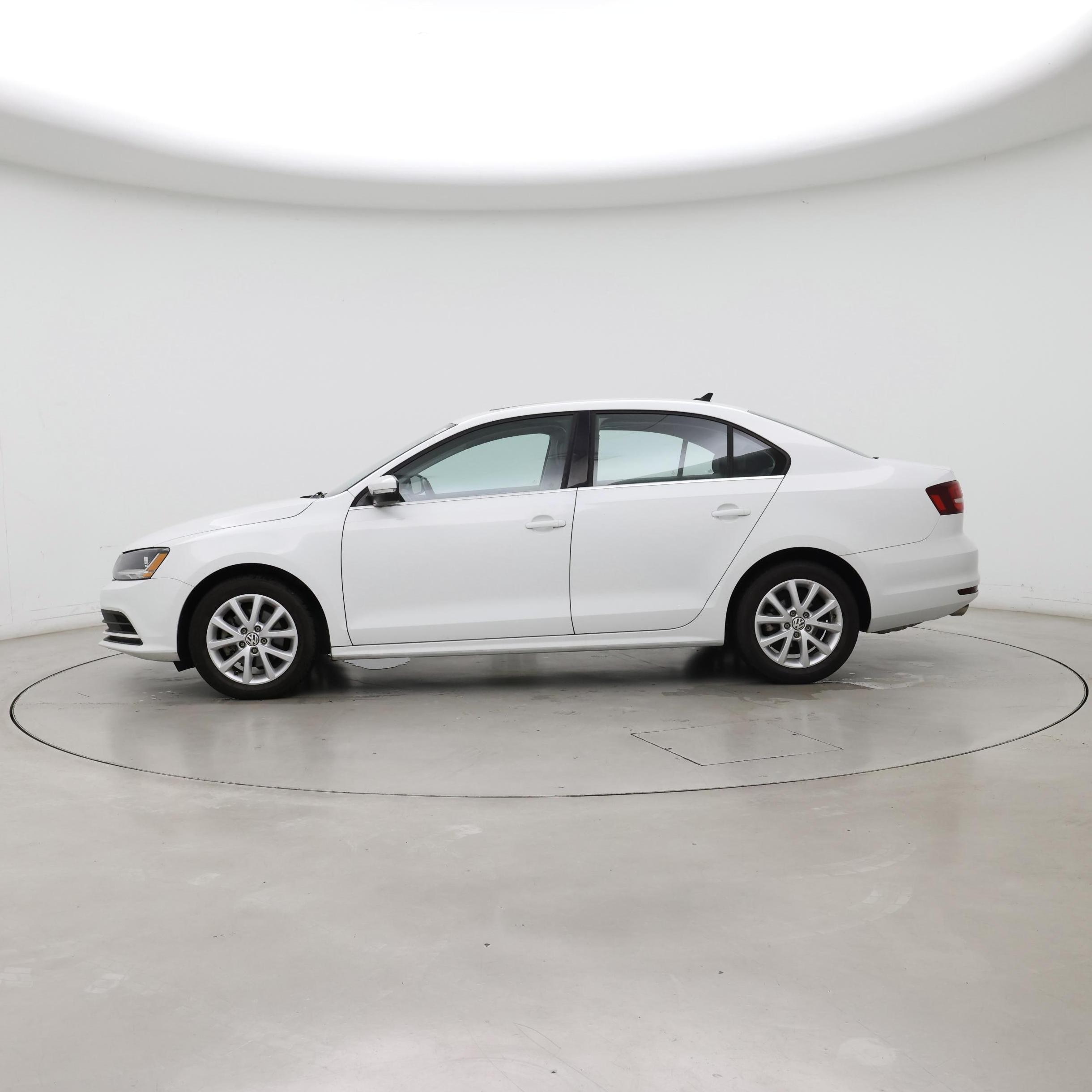 Thumbnail: 2017 Volkswagen Jetta - 3