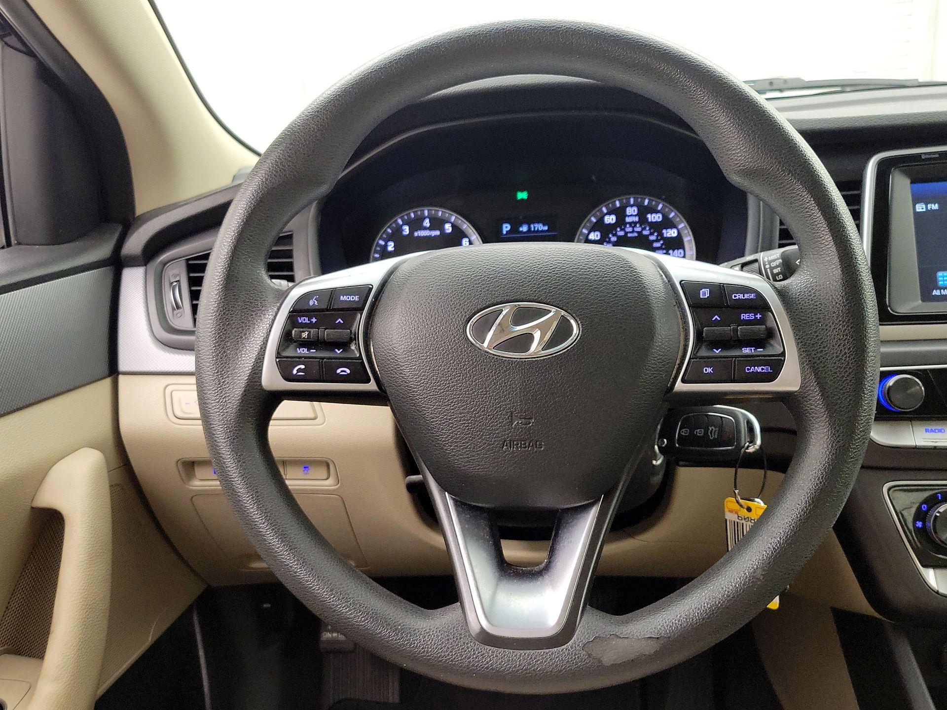 Thumbnail: 2019 Hyundai Sonata - 10