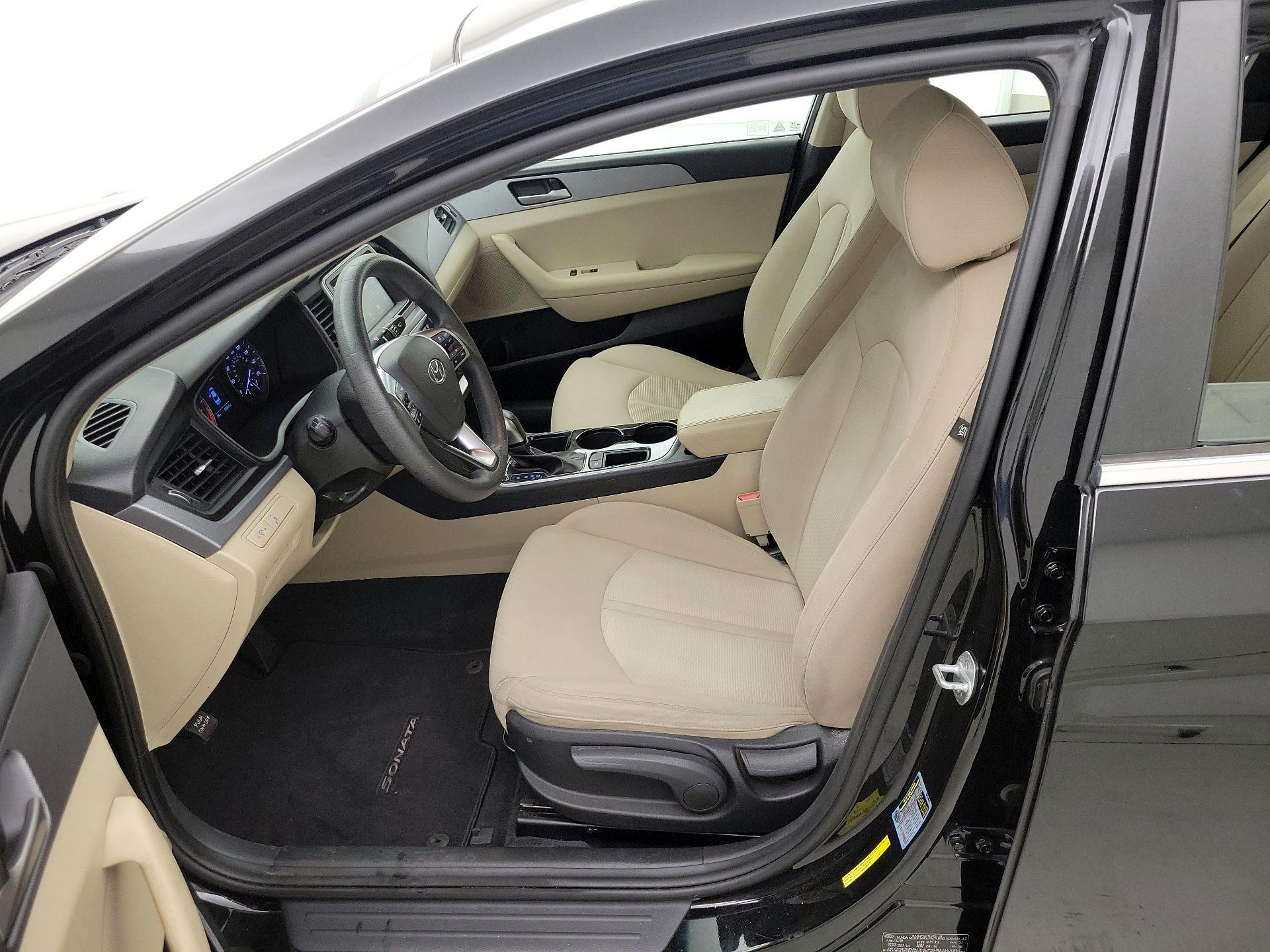 Thumbnail: 2019 Hyundai Sonata - 11