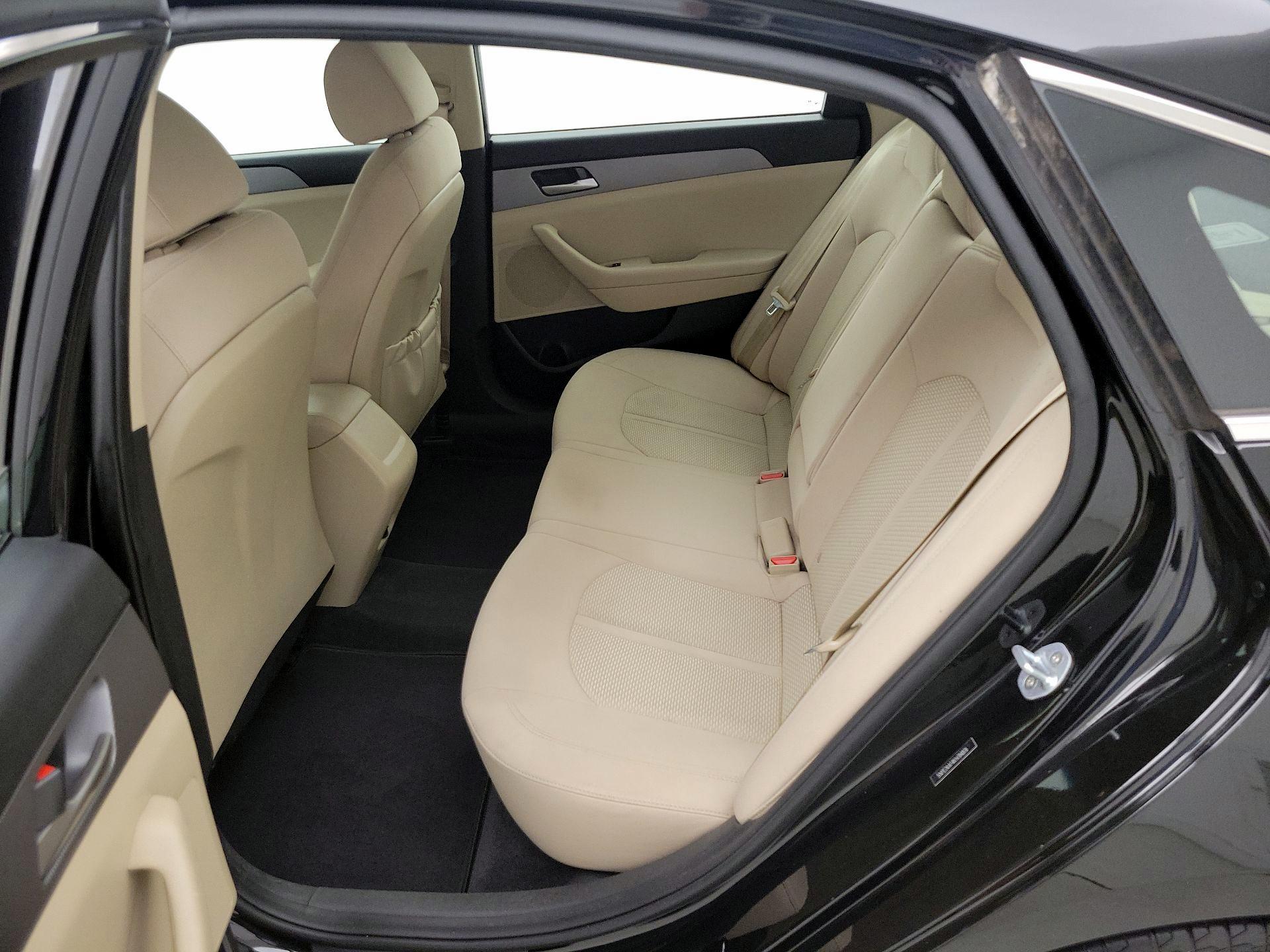 Thumbnail: 2019 Hyundai Sonata - 19