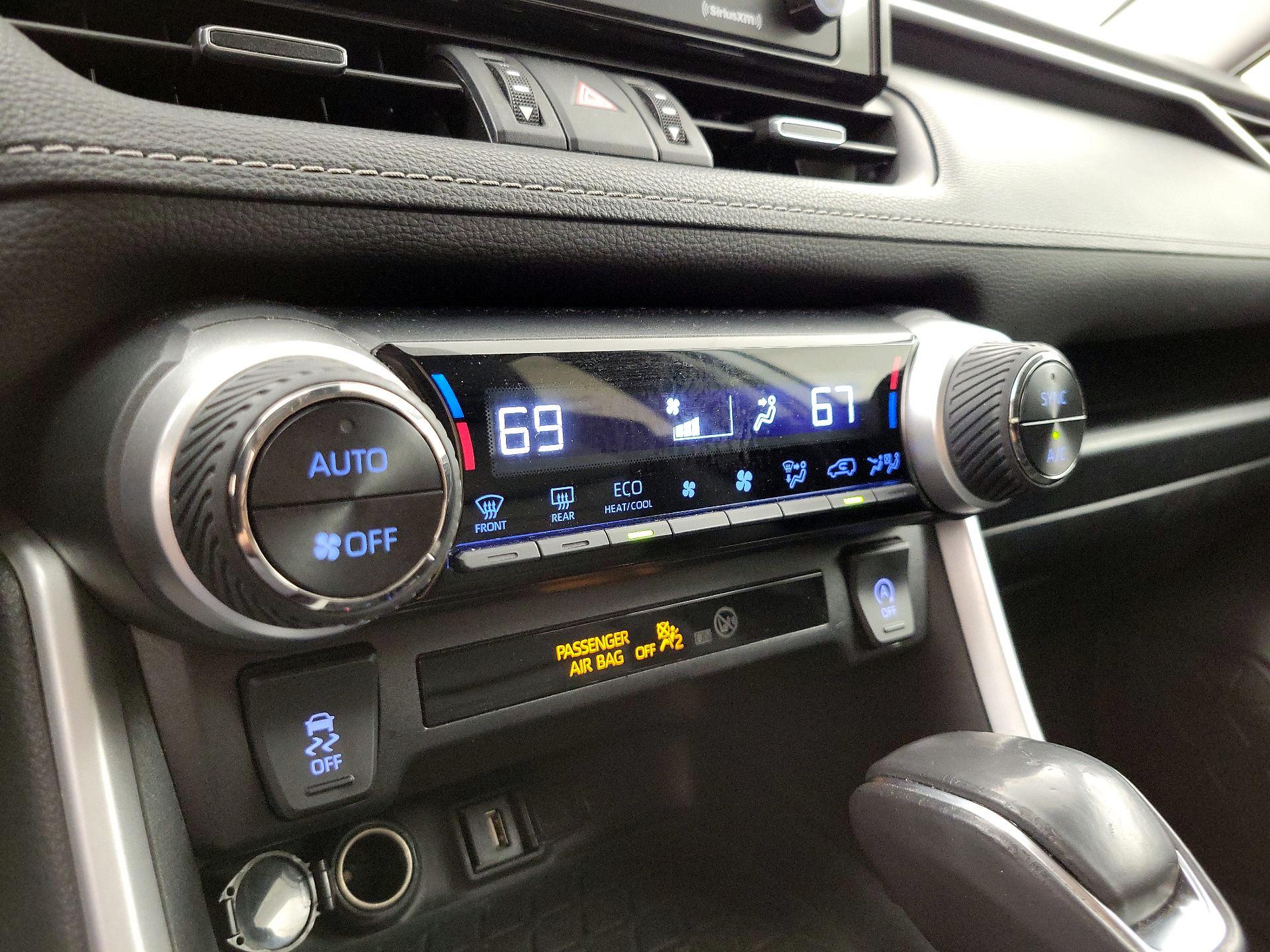 Thumbnail: 2021 Toyota RAV4 - 16