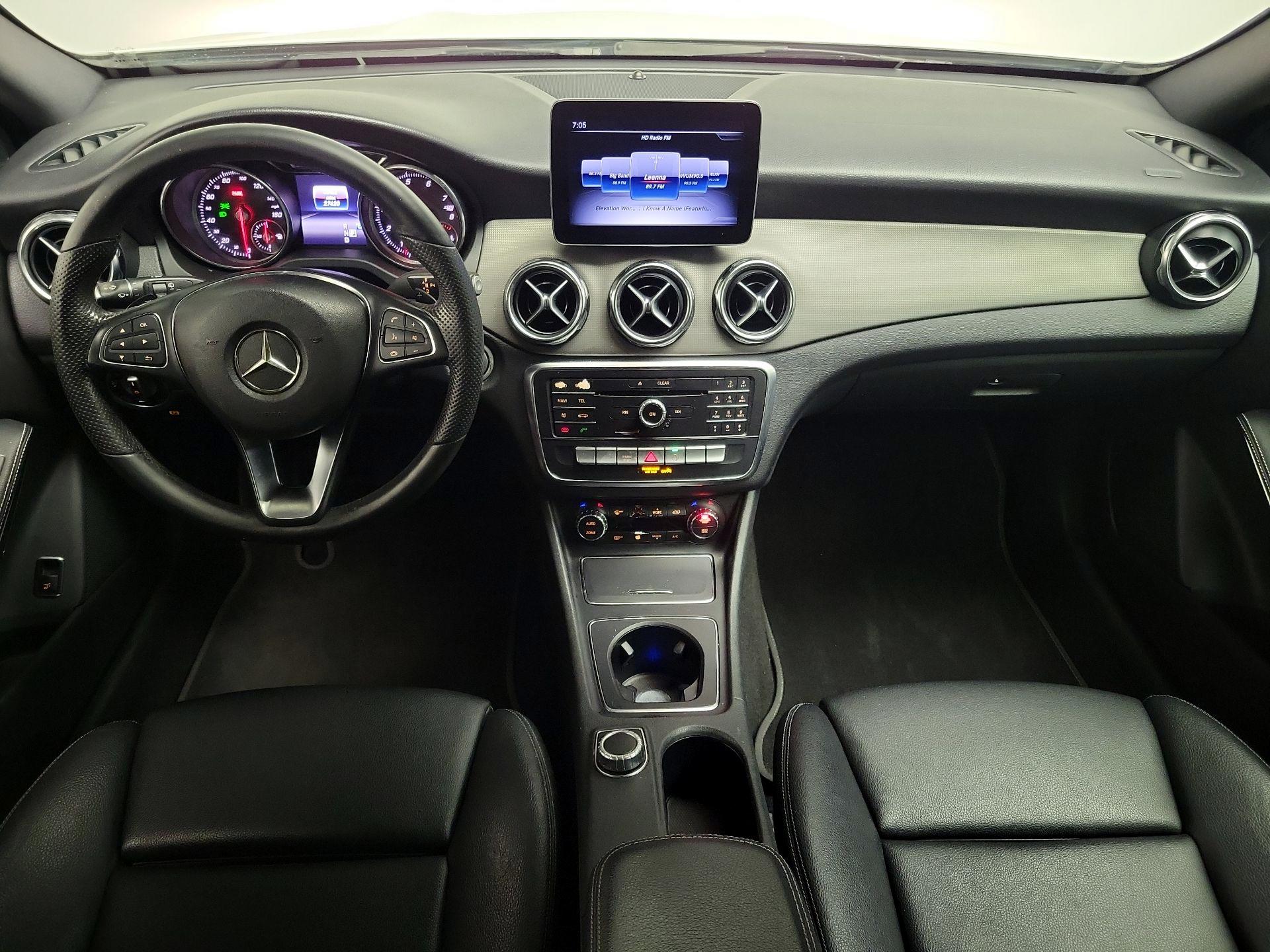 Thumbnail: 2020 Mercedes-Benz GLA - 9