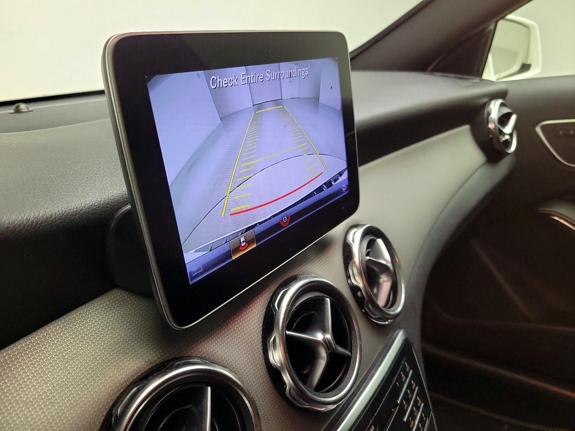 Thumbnail: 2020 Mercedes-Benz GLA - 14