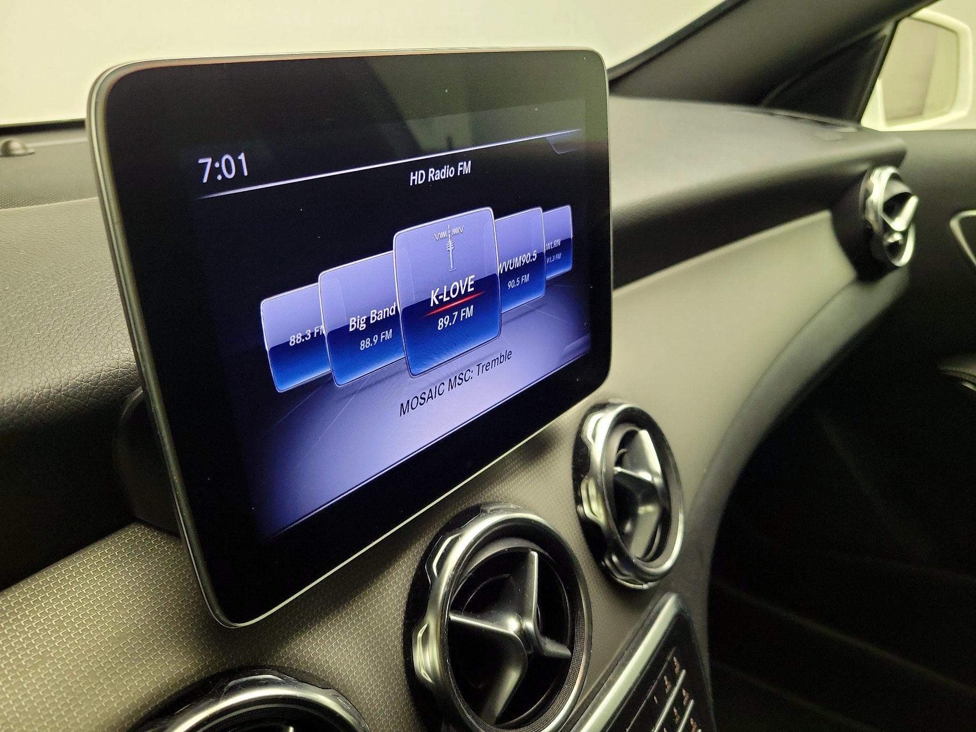 Thumbnail: 2020 Mercedes-Benz GLA - 15