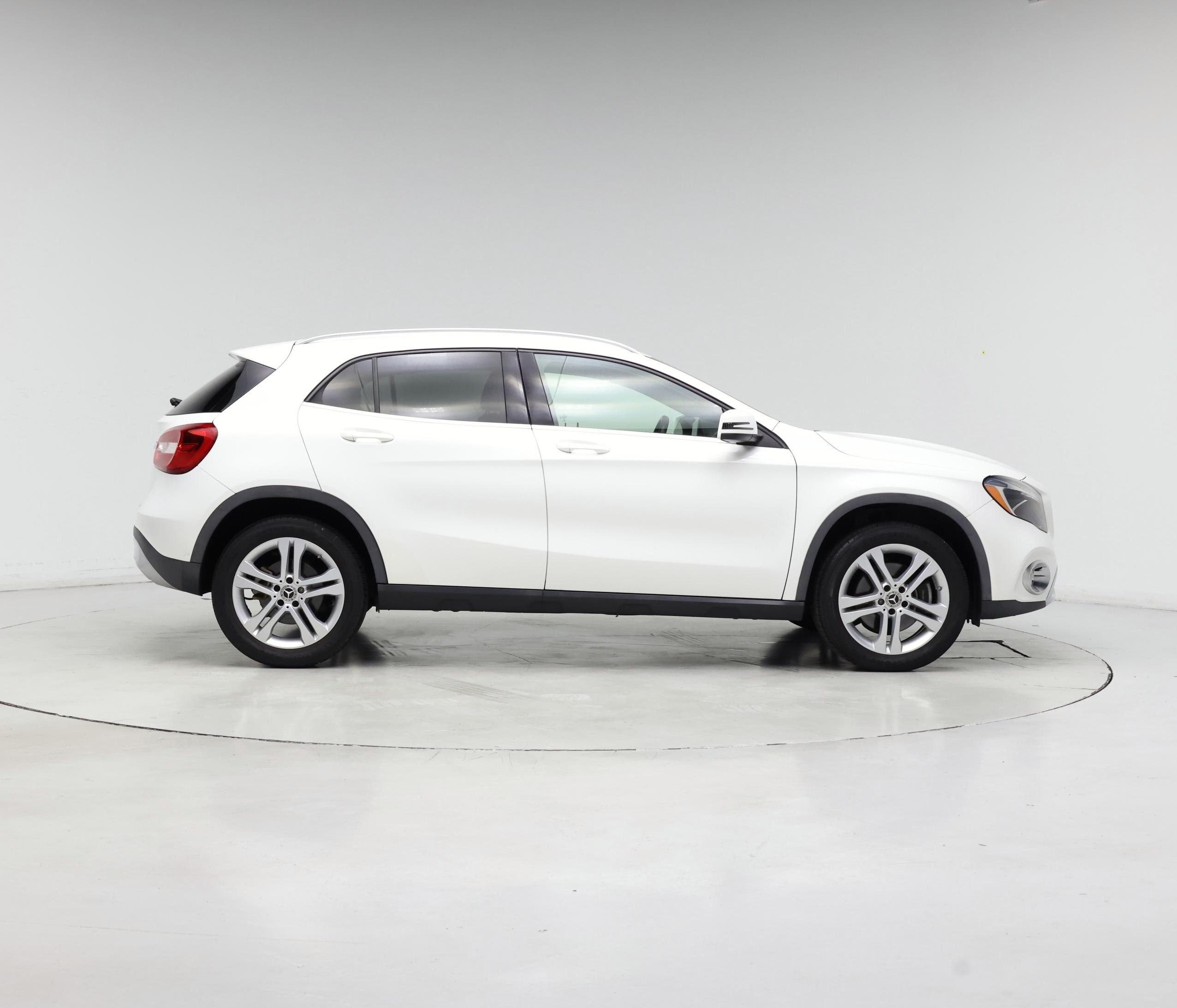 Thumbnail: 2020 Mercedes-Benz GLA - 7