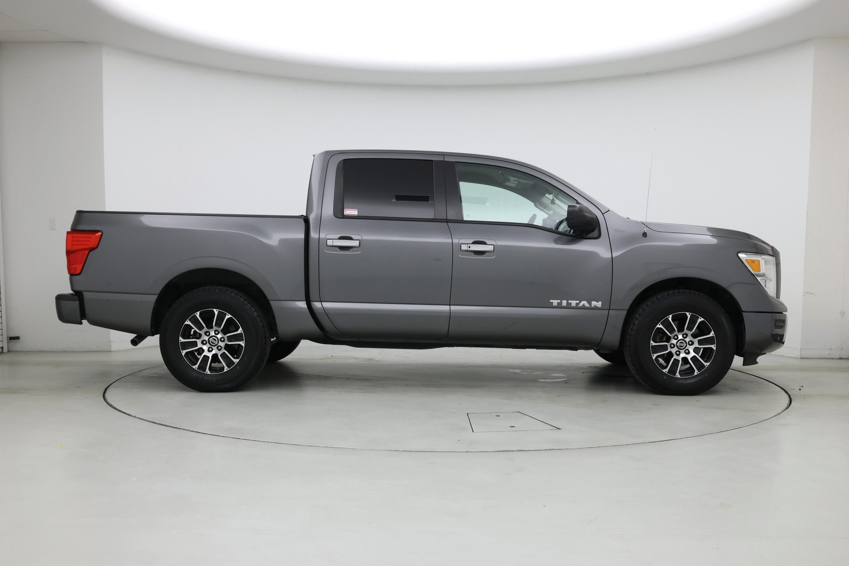 Thumbnail: 2021 Nissan Titan - 7