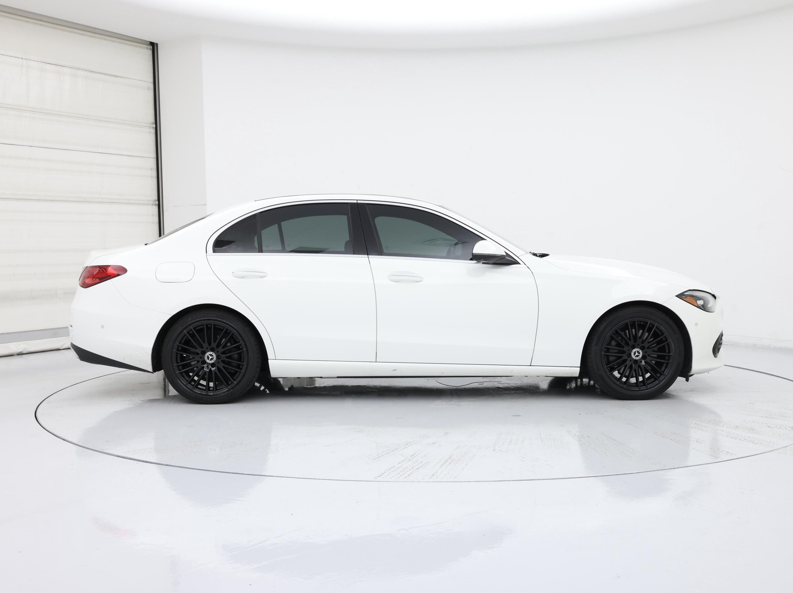 Thumbnail: 2022 Mercedes-Benz C-Class - 7