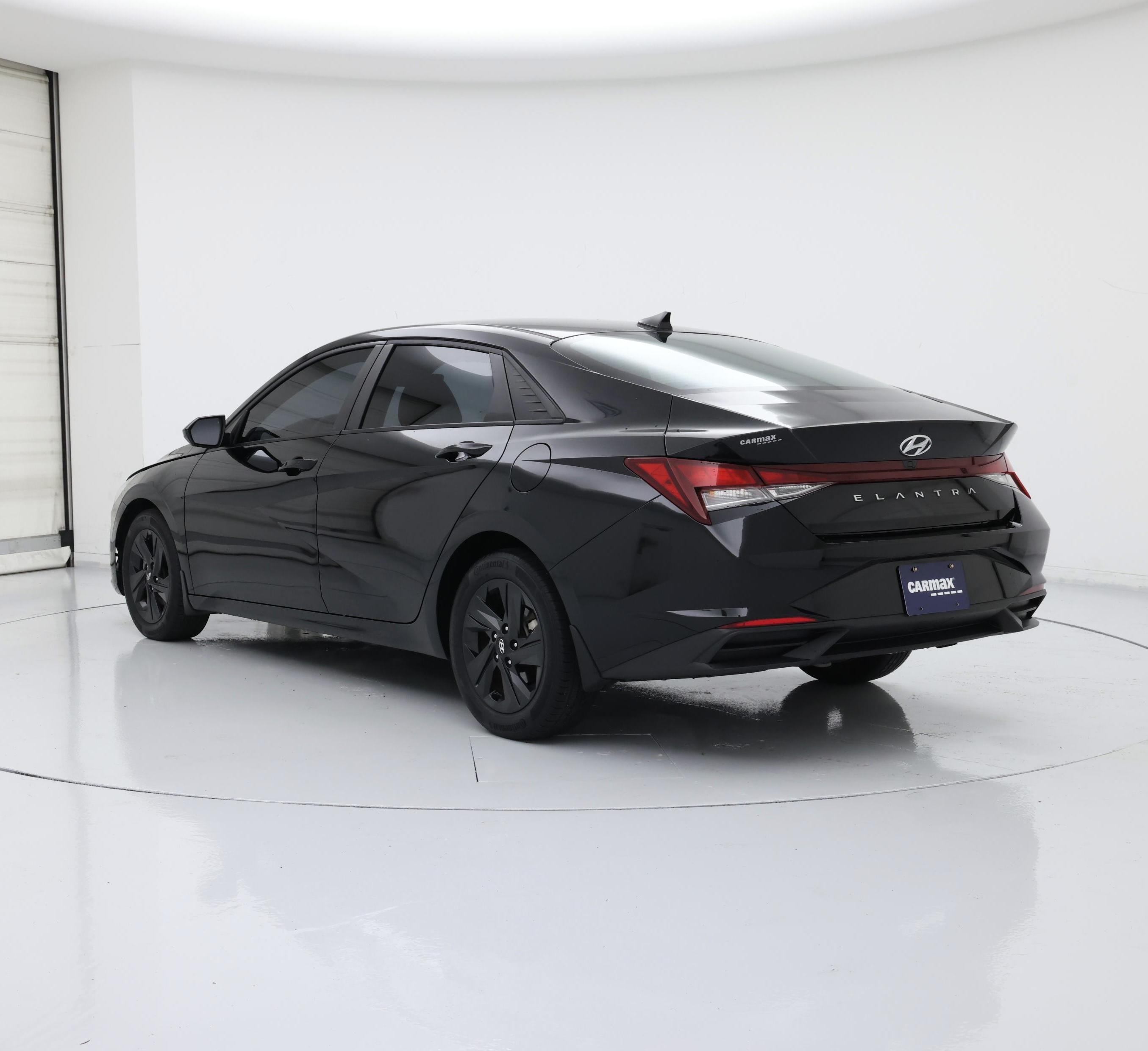 Thumbnail: 2023 Hyundai Elantra - 2