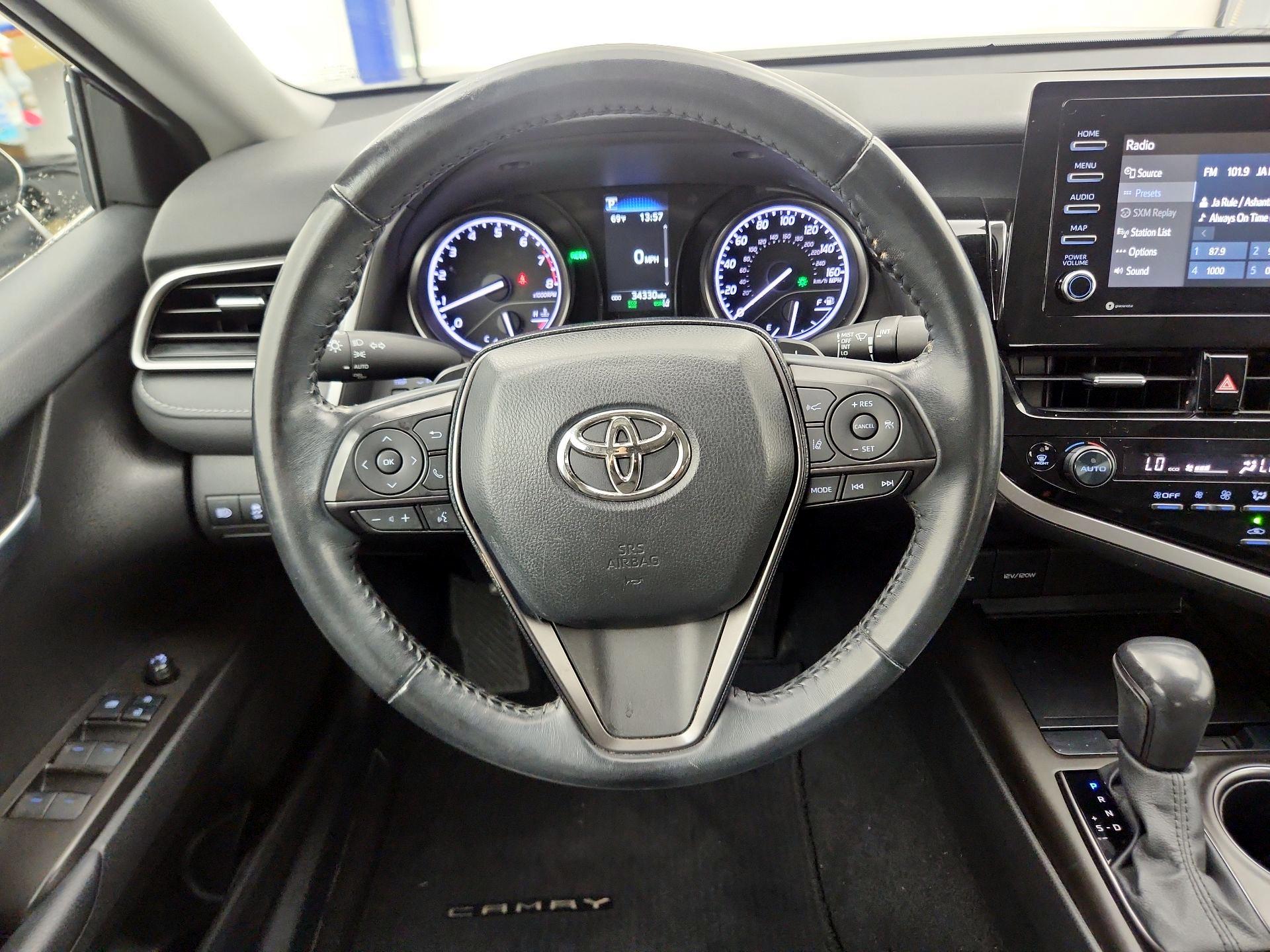 Thumbnail: 2022 Toyota Camry - 10