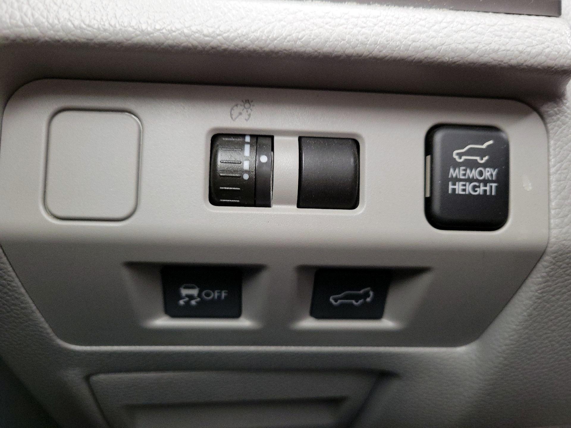 Thumbnail: 2015 Subaru Forester - 13