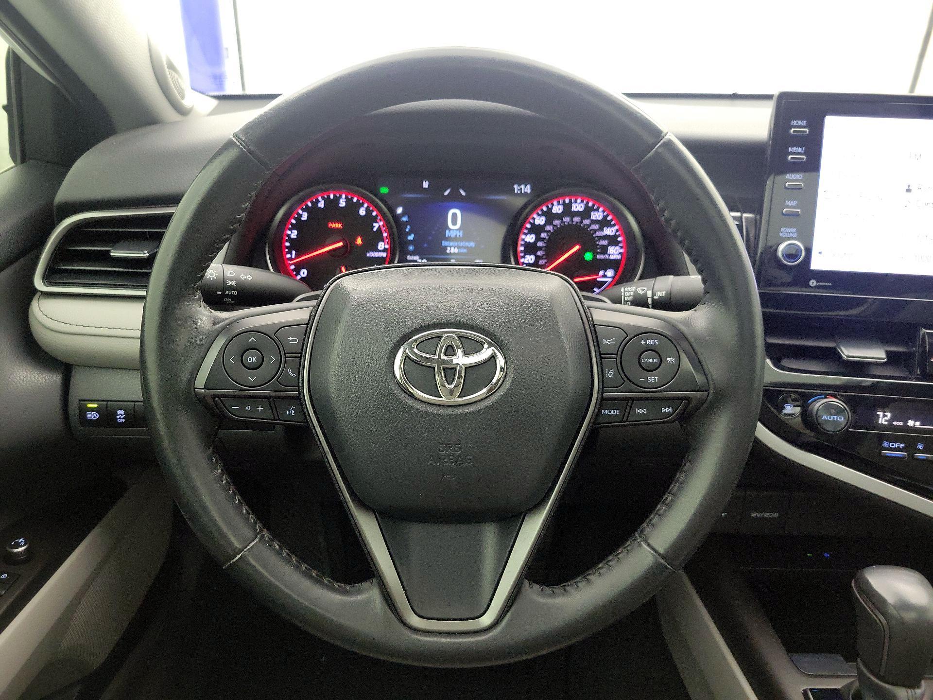 Thumbnail: 2022 Toyota Camry - 10