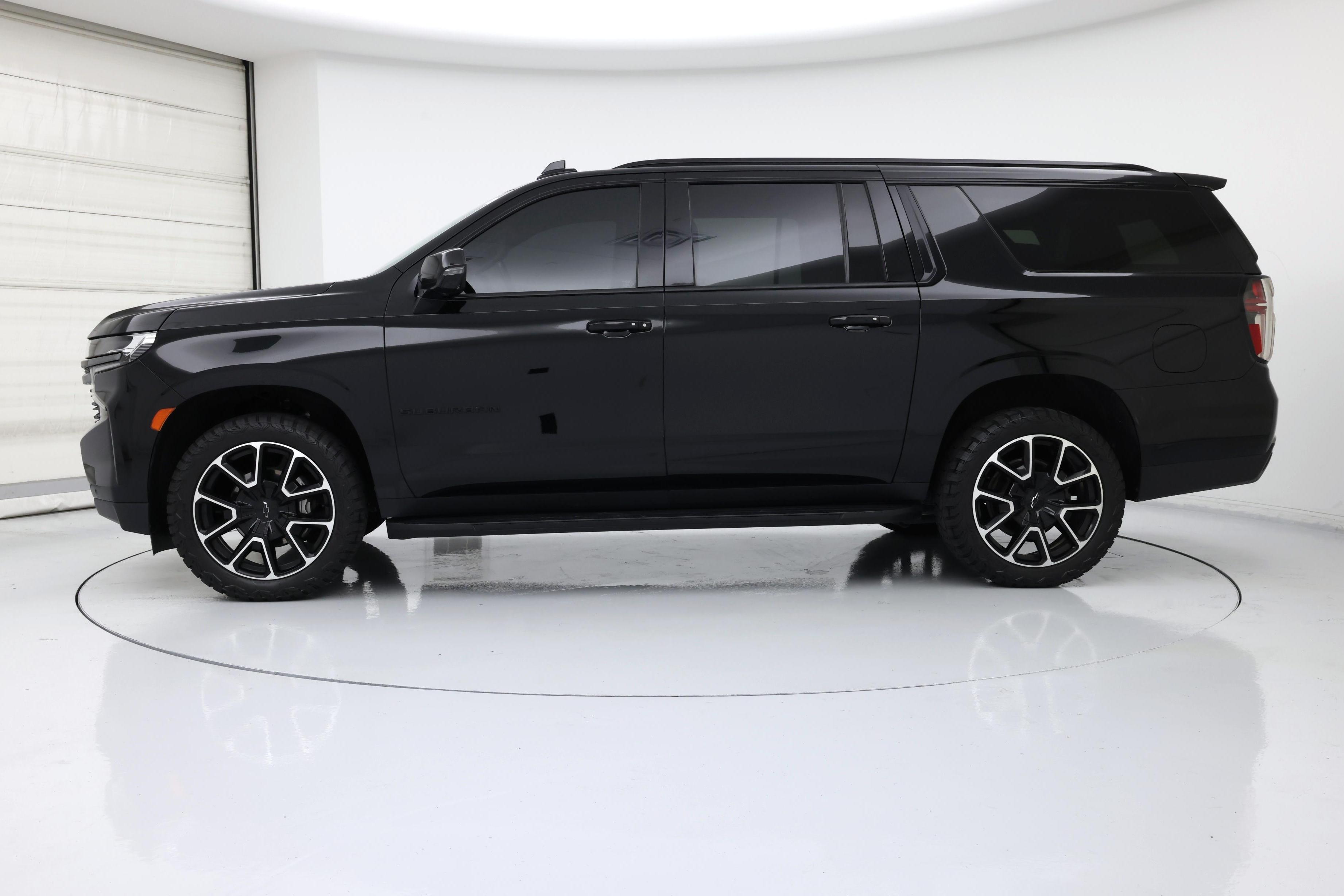 Thumbnail: 2022 Chevrolet Suburban - 3