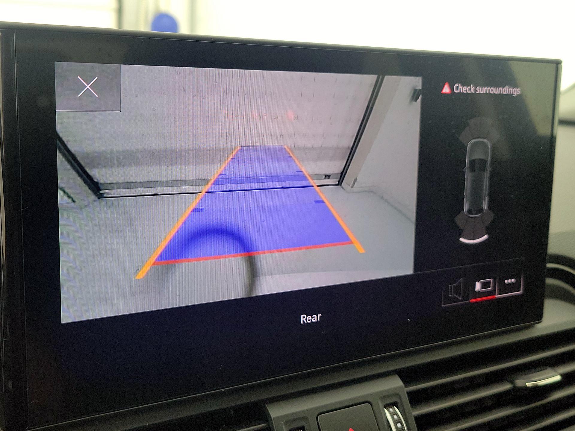 Thumbnail: 2021 Audi Q5 - 14