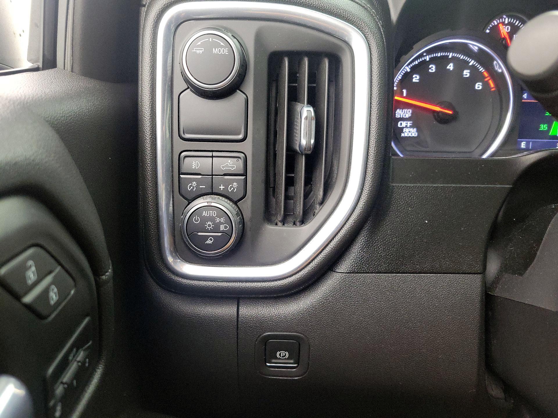 Thumbnail: 2021 Chevrolet Silverado 1500 - 13