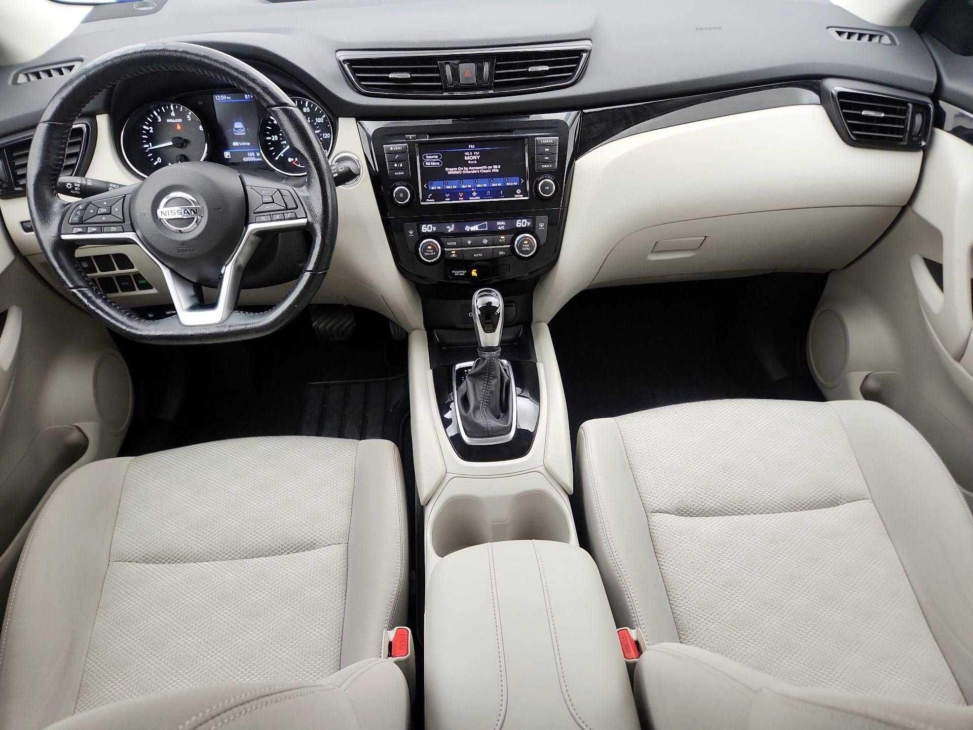 Thumbnail: 2021 Nissan Rogue Sport - 9