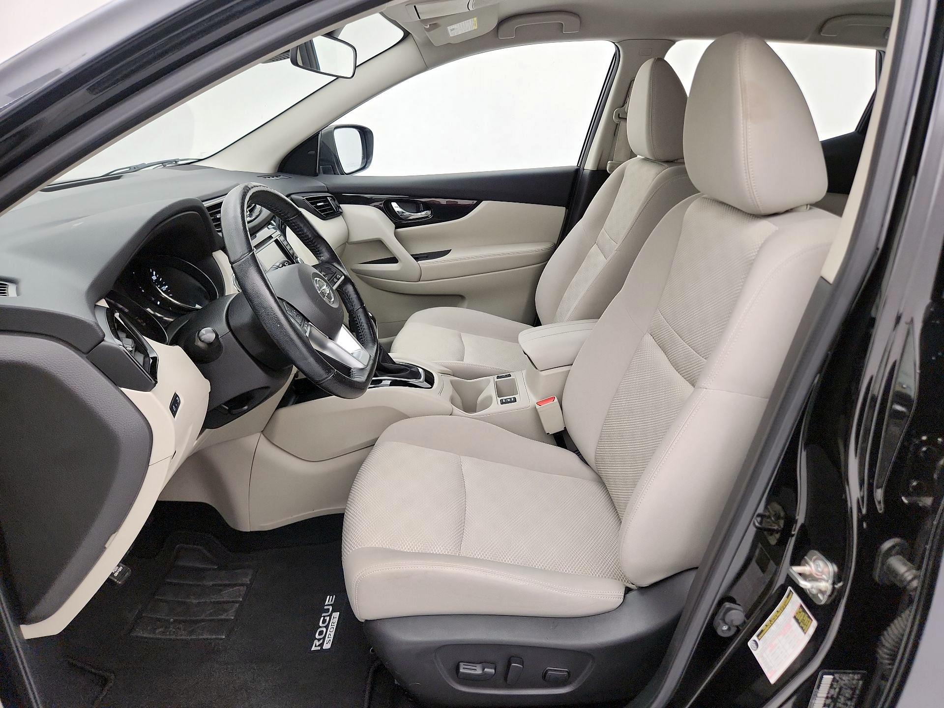 Thumbnail: 2021 Nissan Rogue Sport - 11