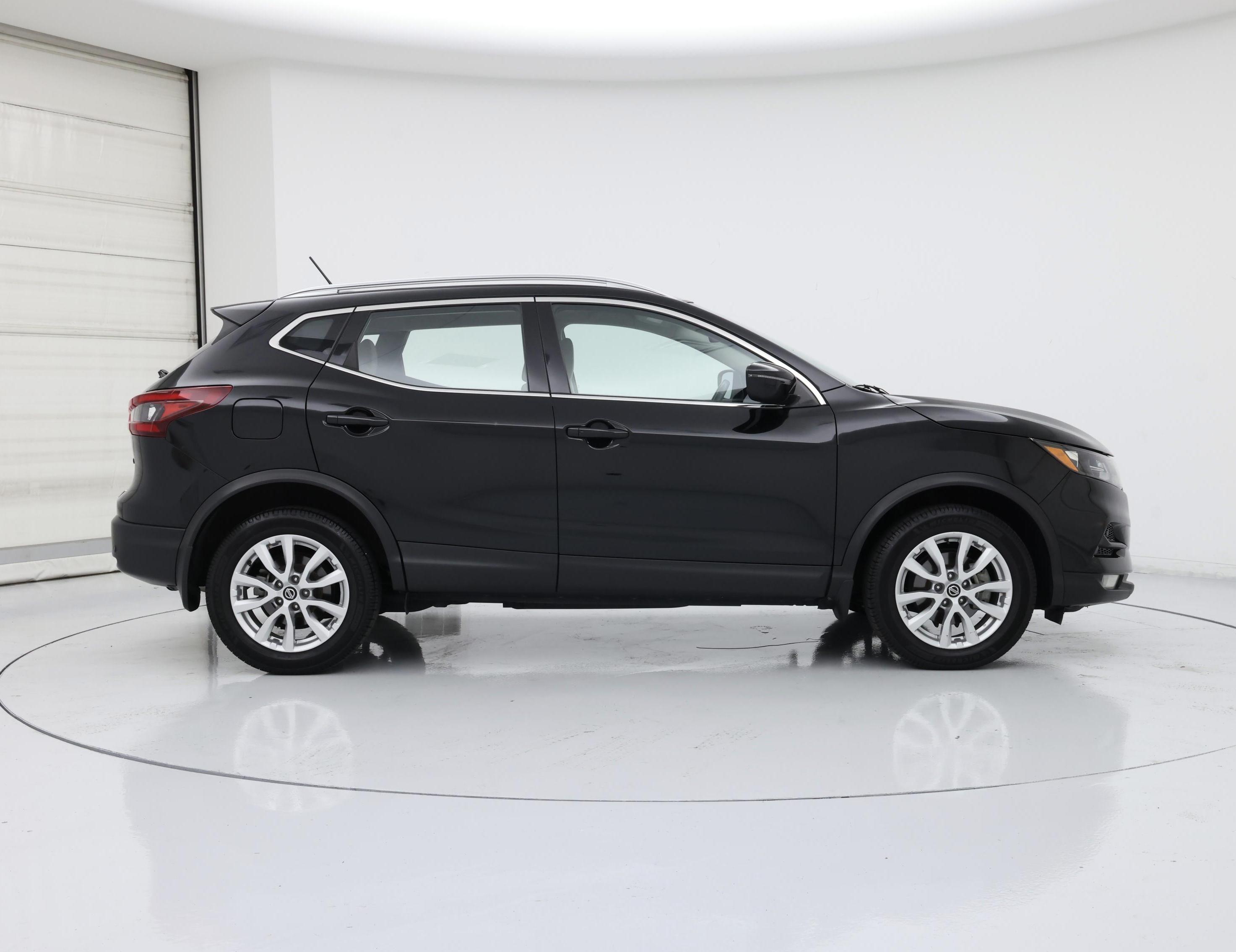 Thumbnail: 2021 Nissan Rogue Sport - 7