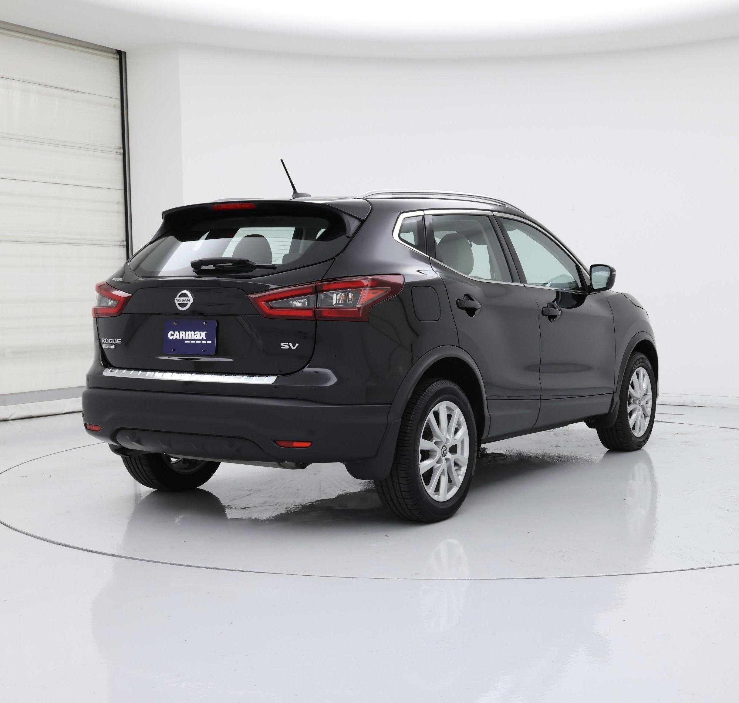 Thumbnail: 2021 Nissan Rogue Sport - 8