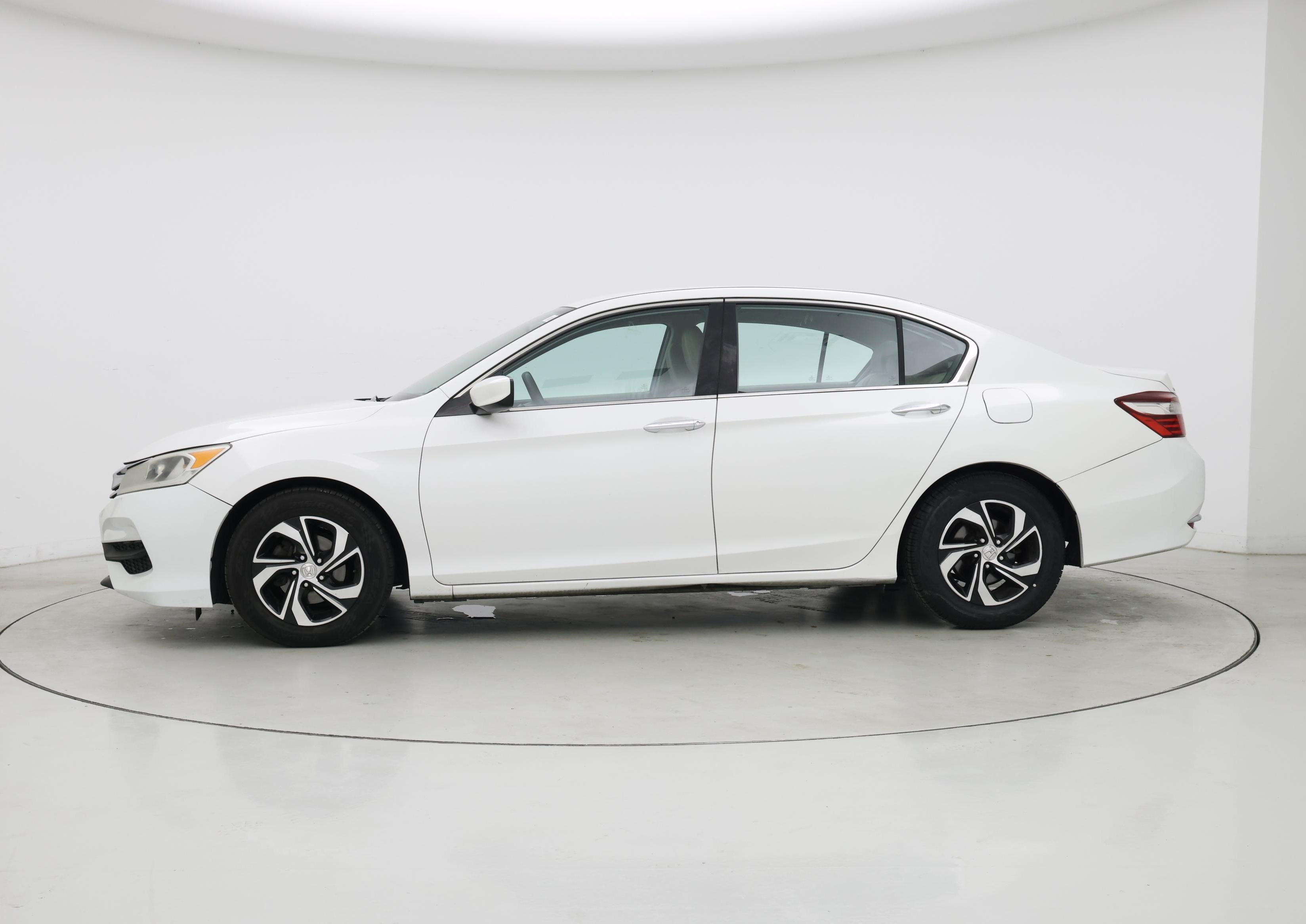 Thumbnail: 2017 Honda Accord - 3