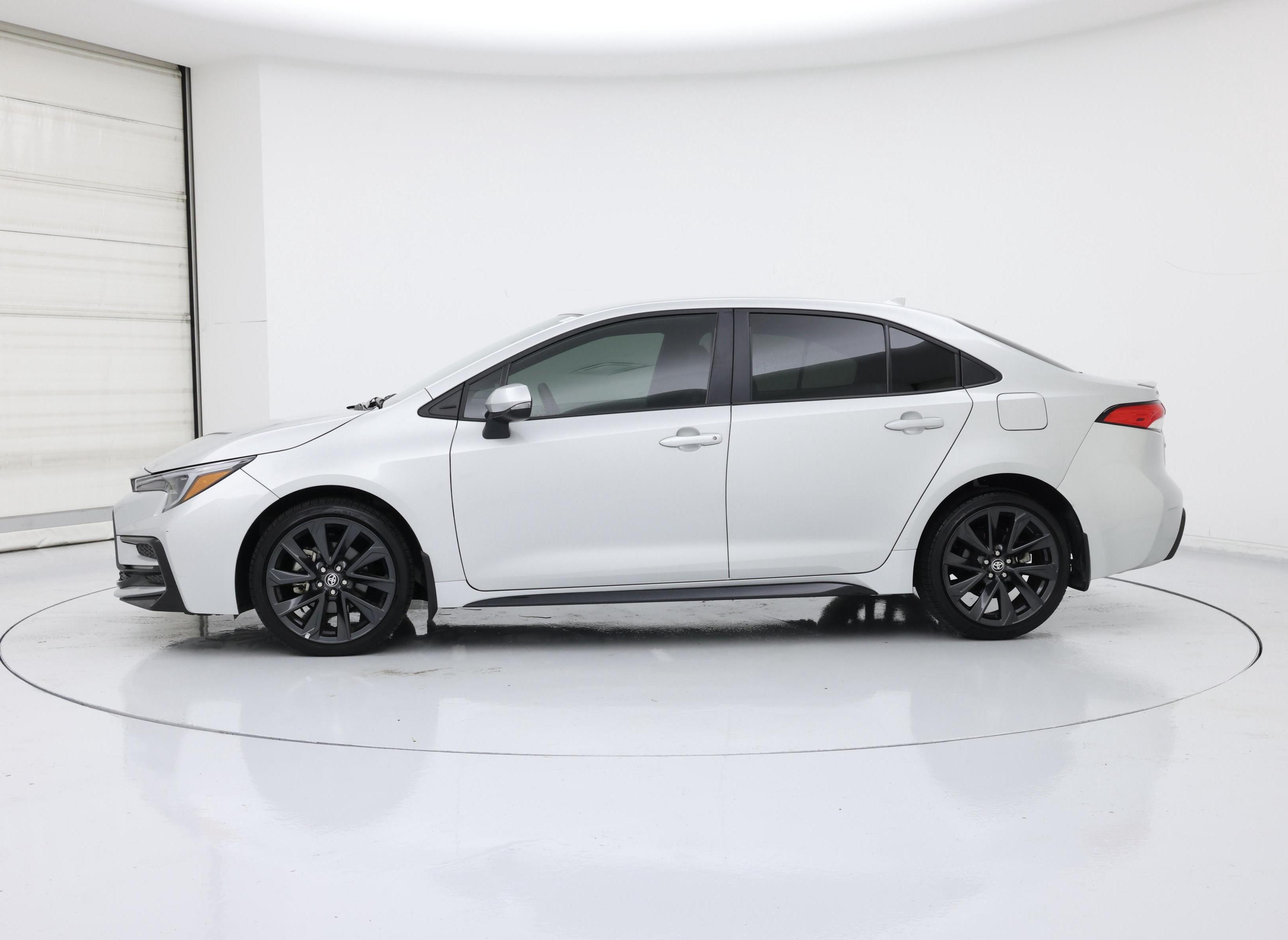 Thumbnail: 2024 Toyota Corolla - 3