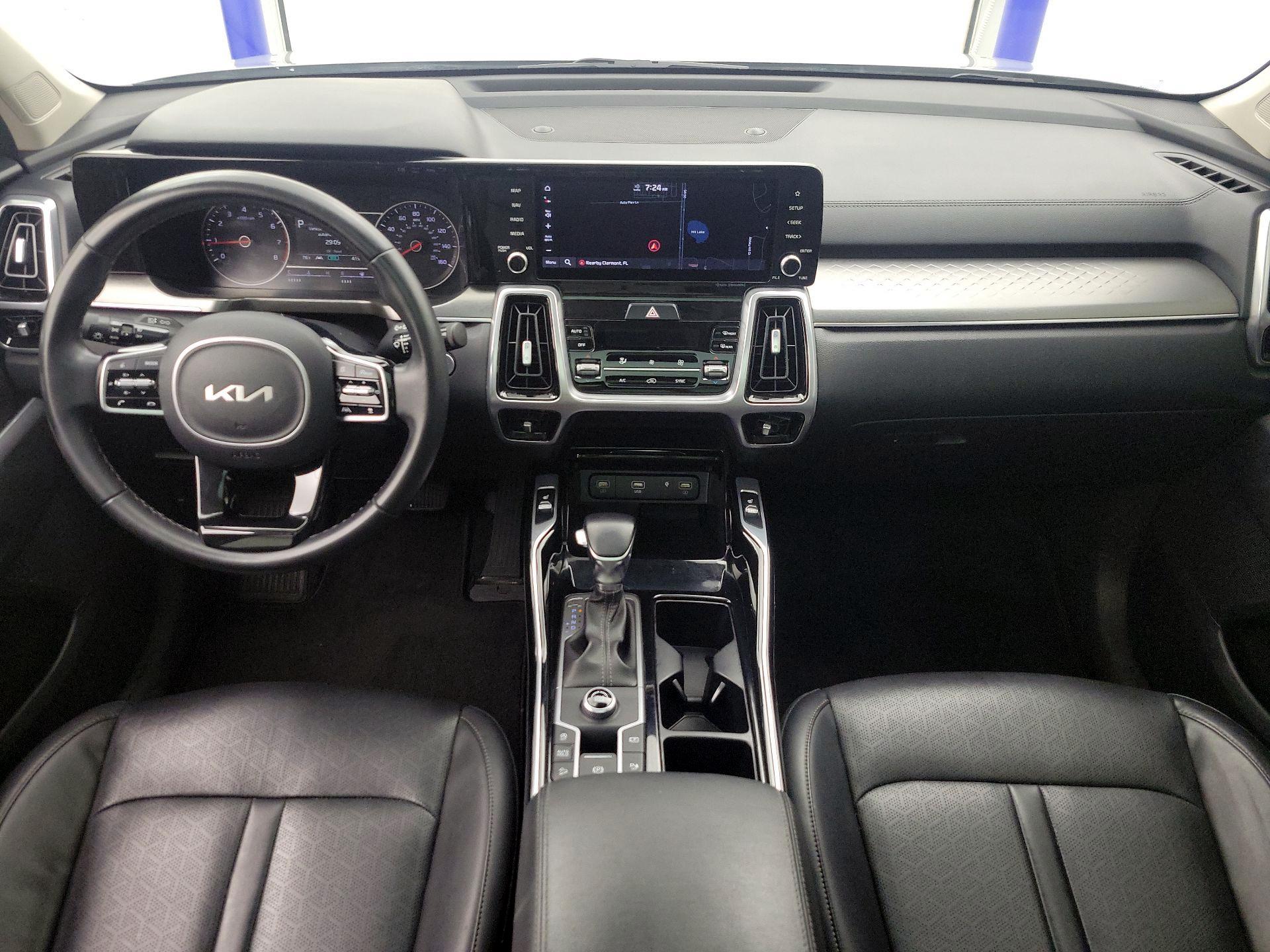 Thumbnail: 2022 Kia Sorento - 9