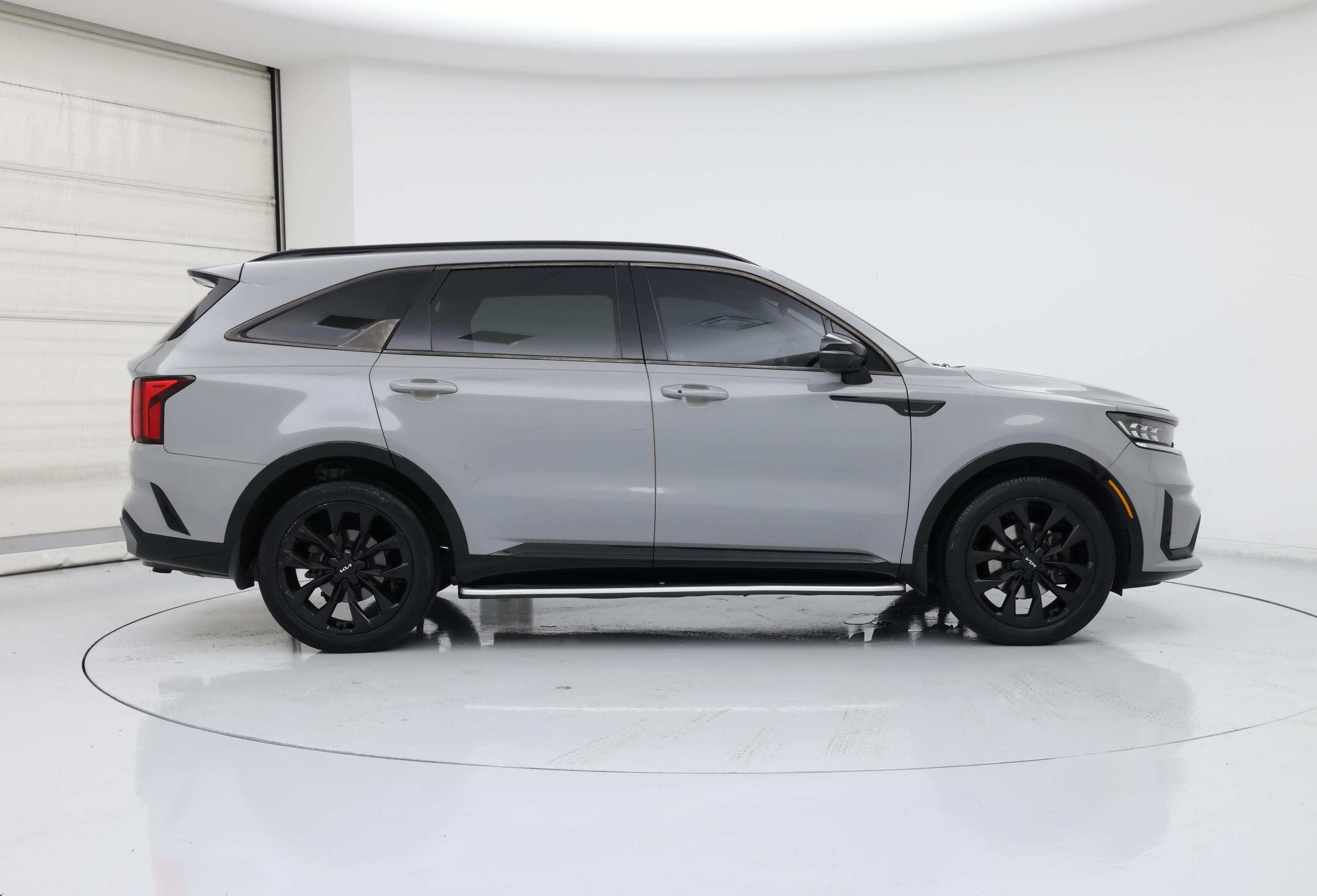 Thumbnail: 2022 Kia Sorento - 7