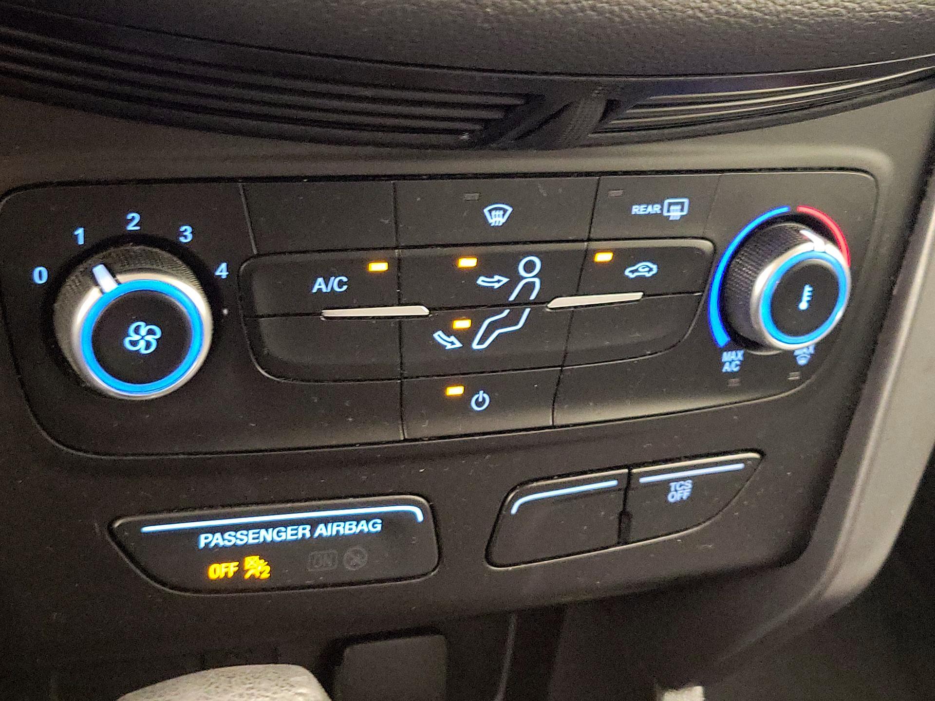 Thumbnail: 2019 Ford Escape - 16