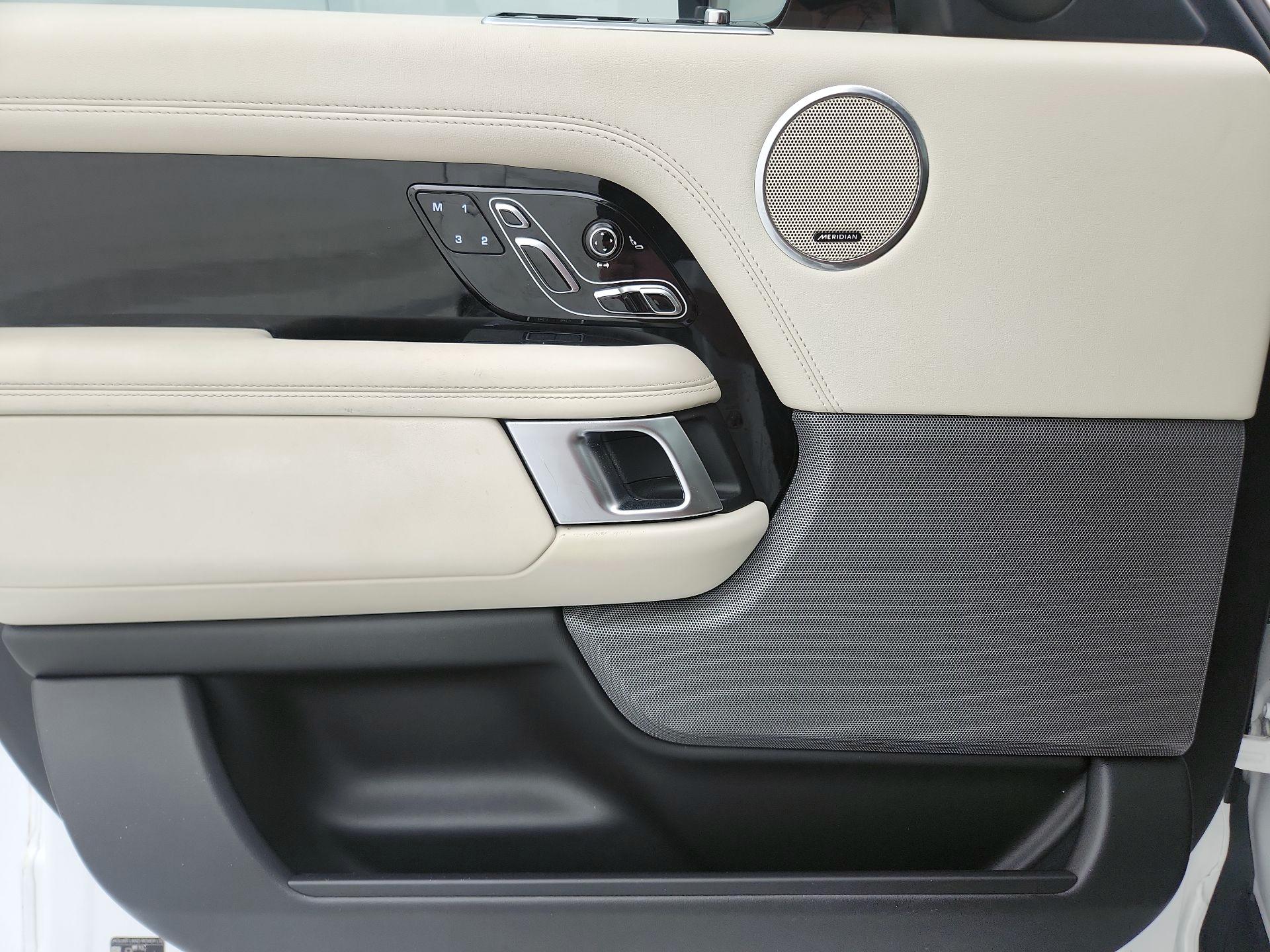 Thumbnail: 2021 Land Rover Range Rover - 12