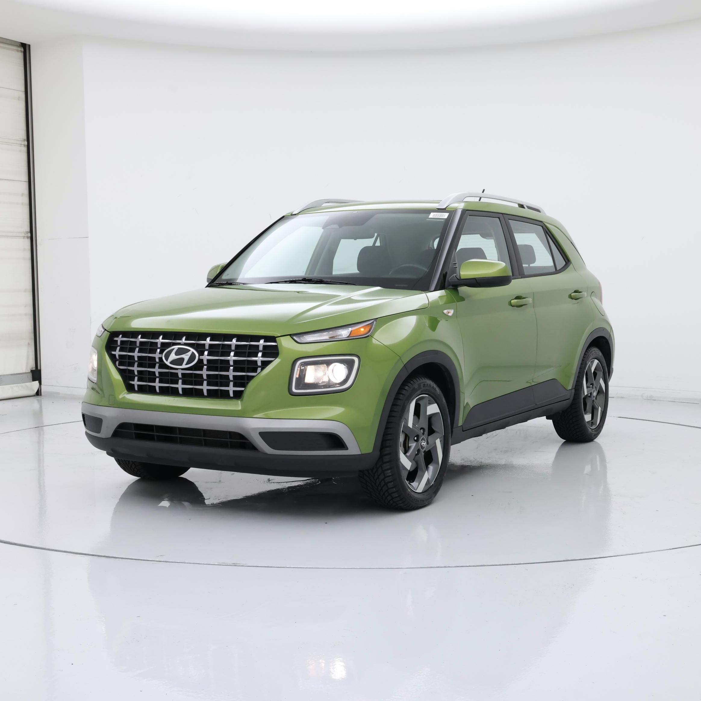 Thumbnail: 2023 Hyundai Venue - 4
