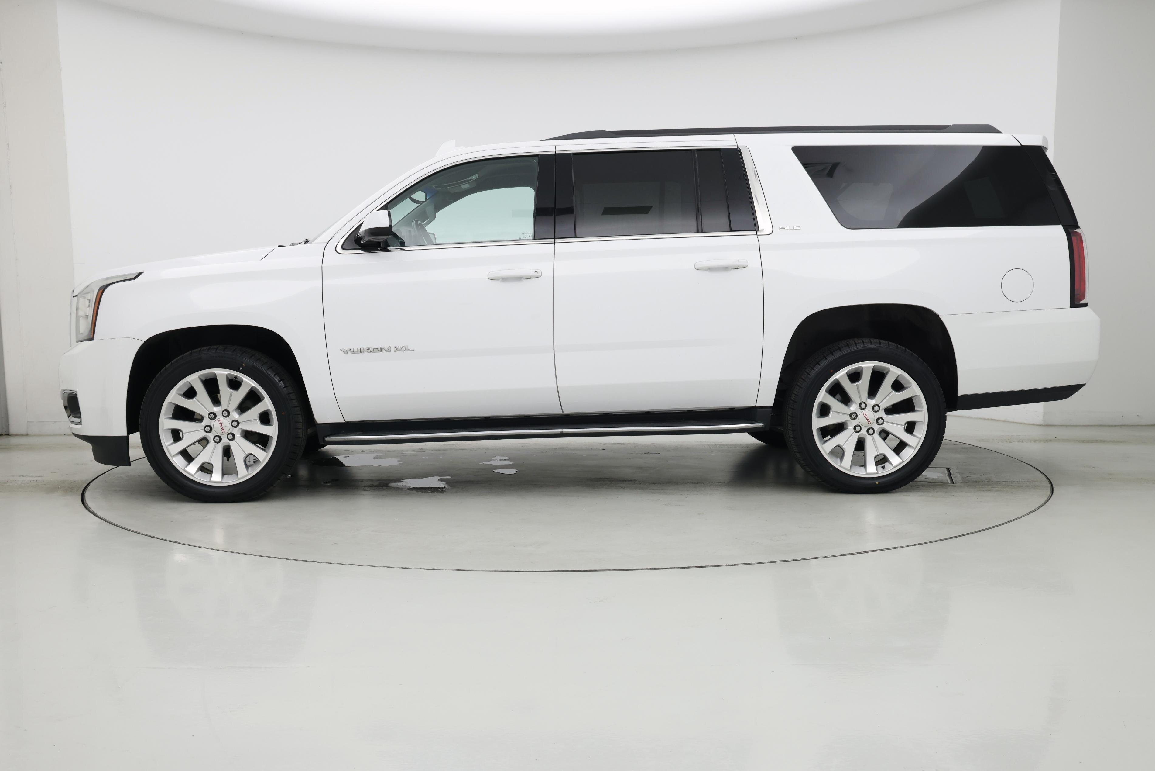 Thumbnail: 2020 GMC Yukon XL - 3