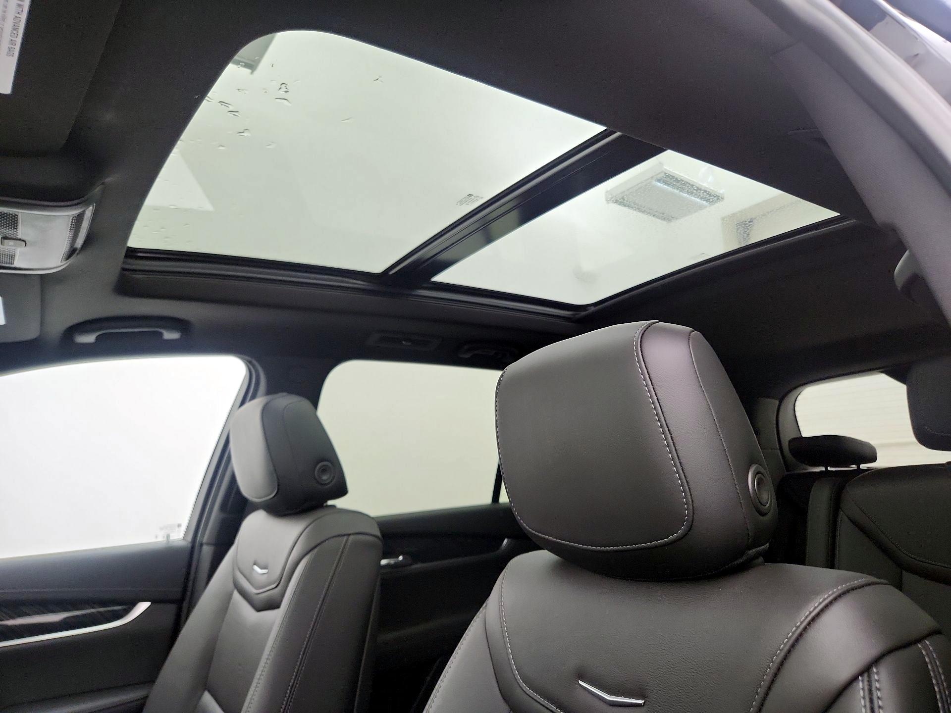 Thumbnail: 2024 Cadillac XT6 - 20