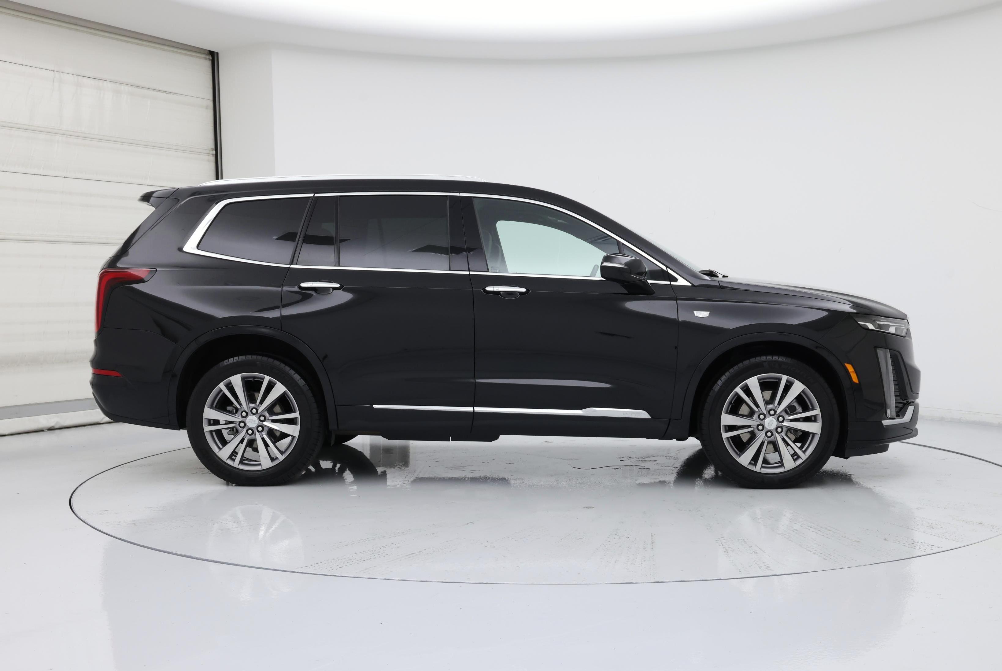 Thumbnail: 2024 Cadillac XT6 - 7