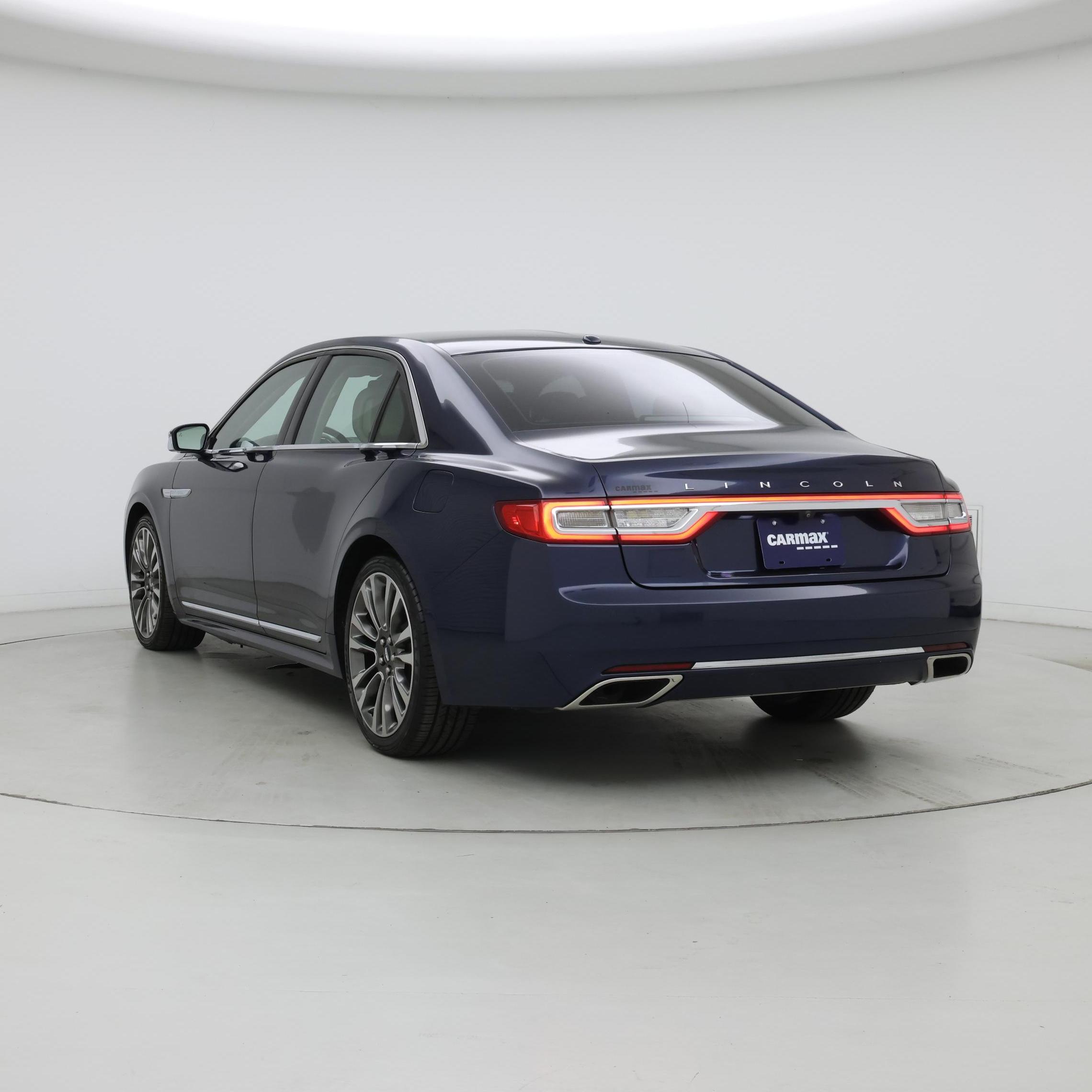 Thumbnail: 2017 Lincoln Continental - 2