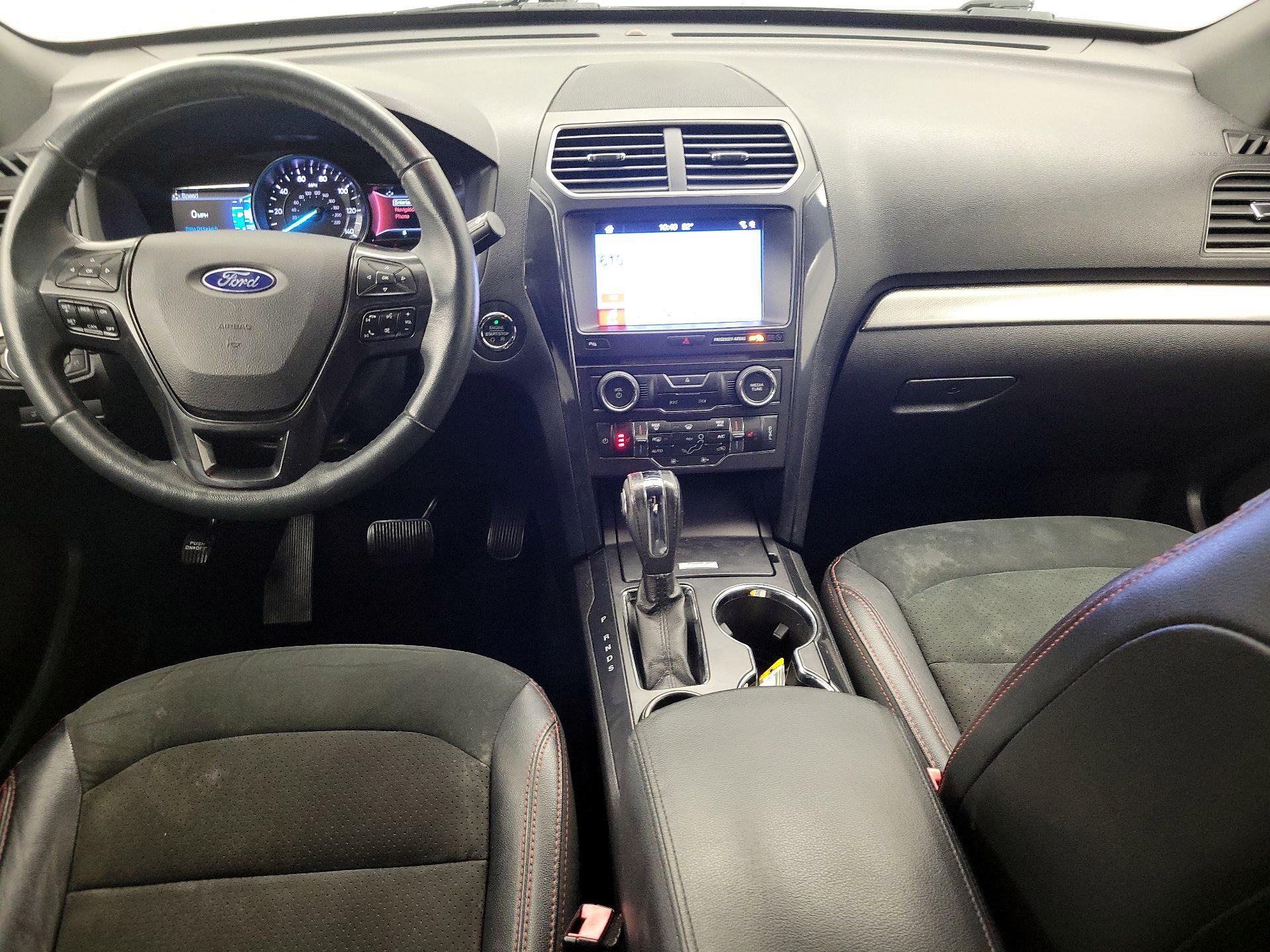 Thumbnail: 2018 Ford Explorer - 9