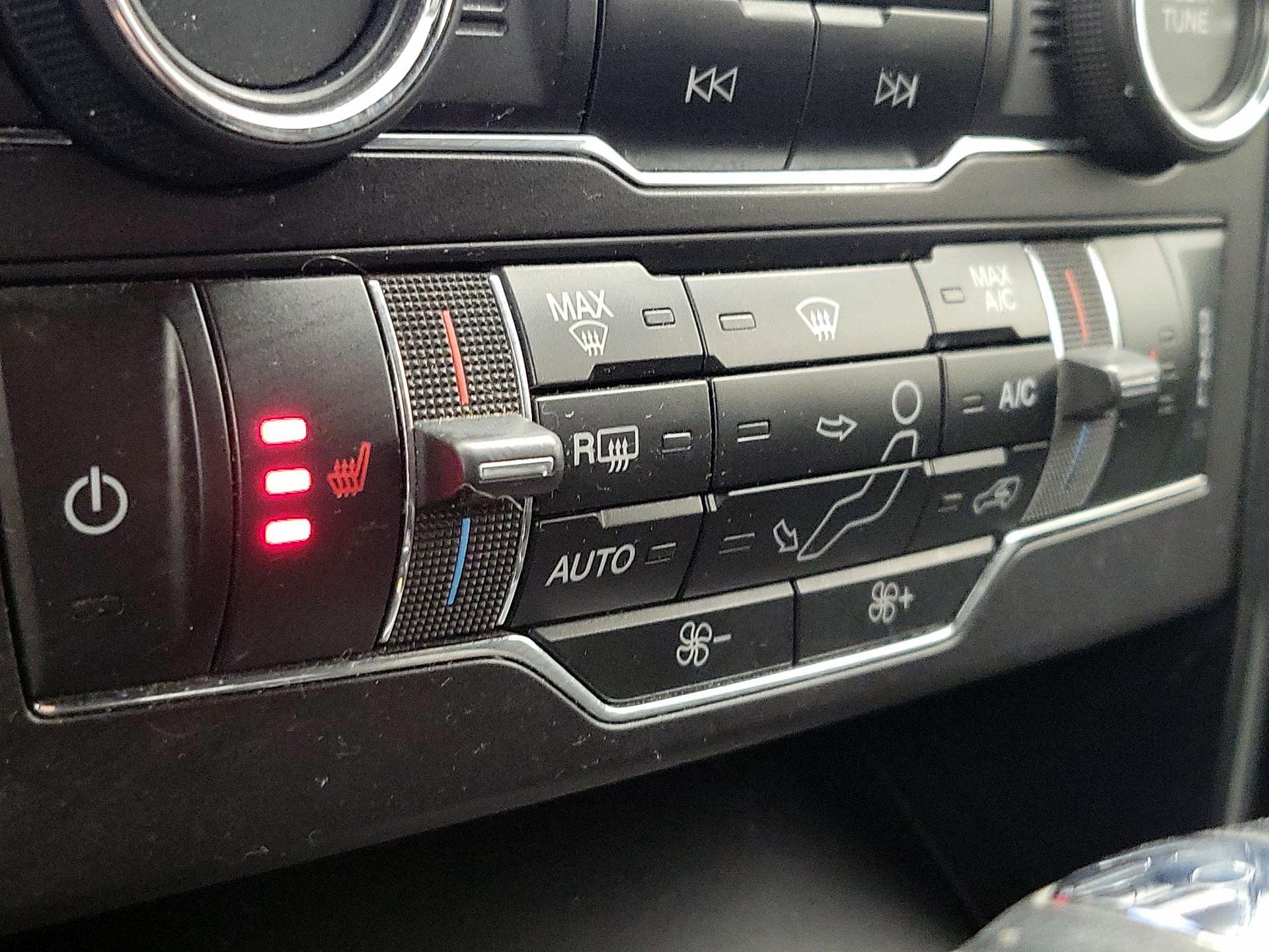 Thumbnail: 2018 Ford Explorer - 16