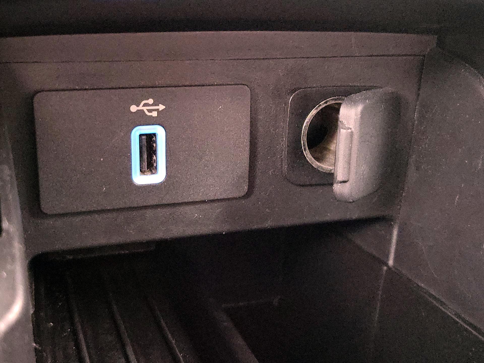 Thumbnail: 2018 Ford Explorer - 18