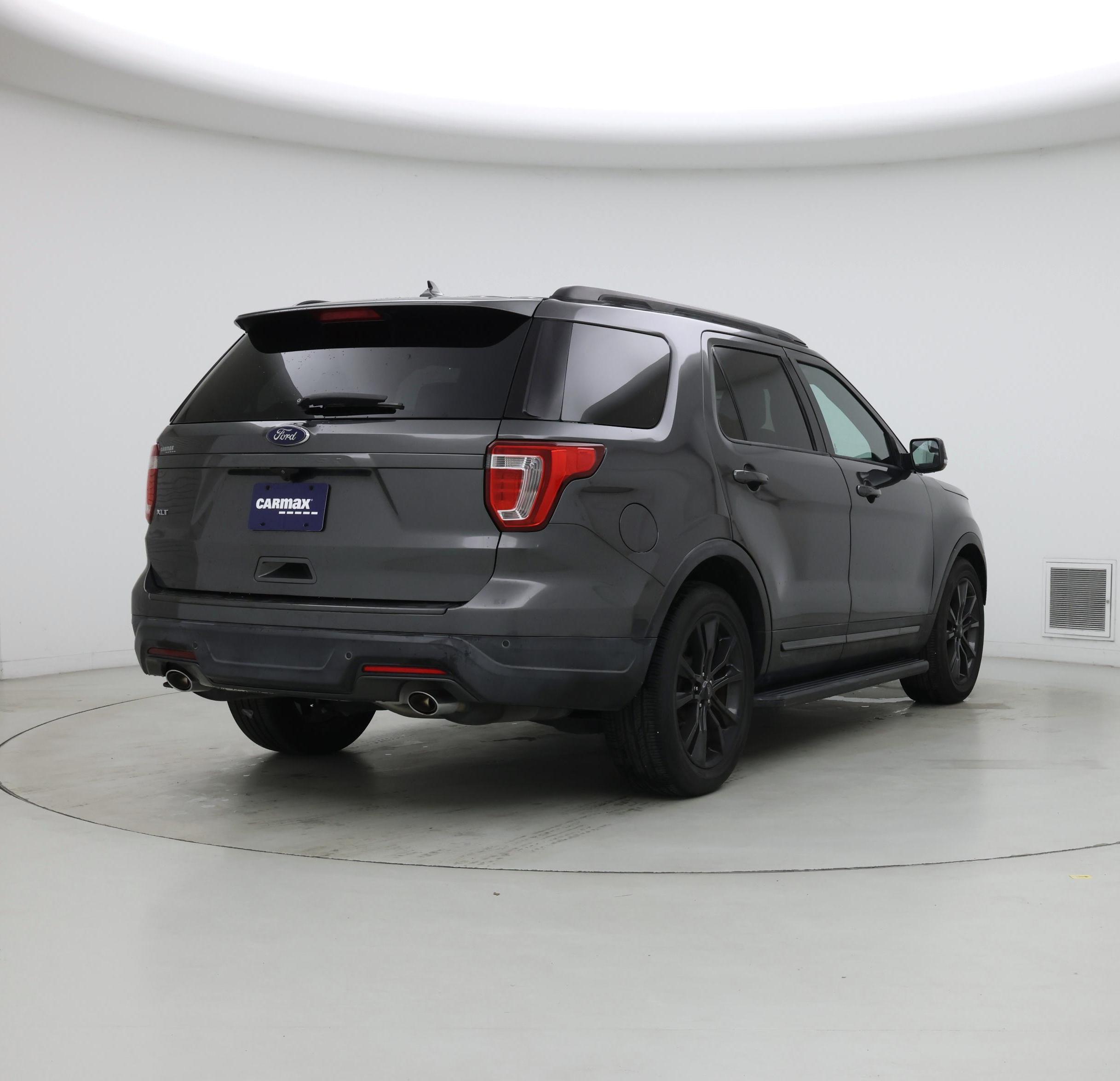 Thumbnail: 2018 Ford Explorer - 8