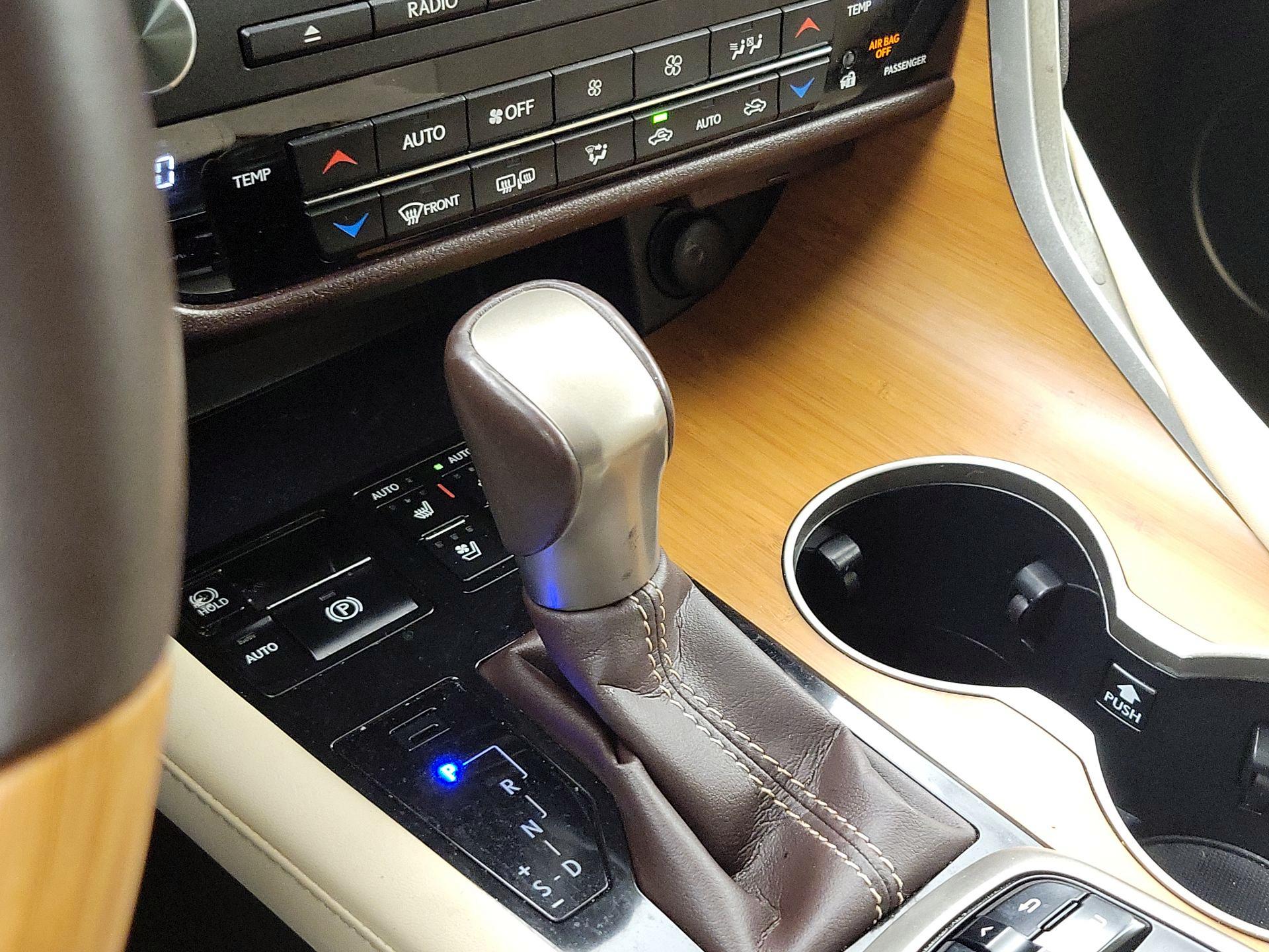 Thumbnail: 2016 Lexus RX - 18