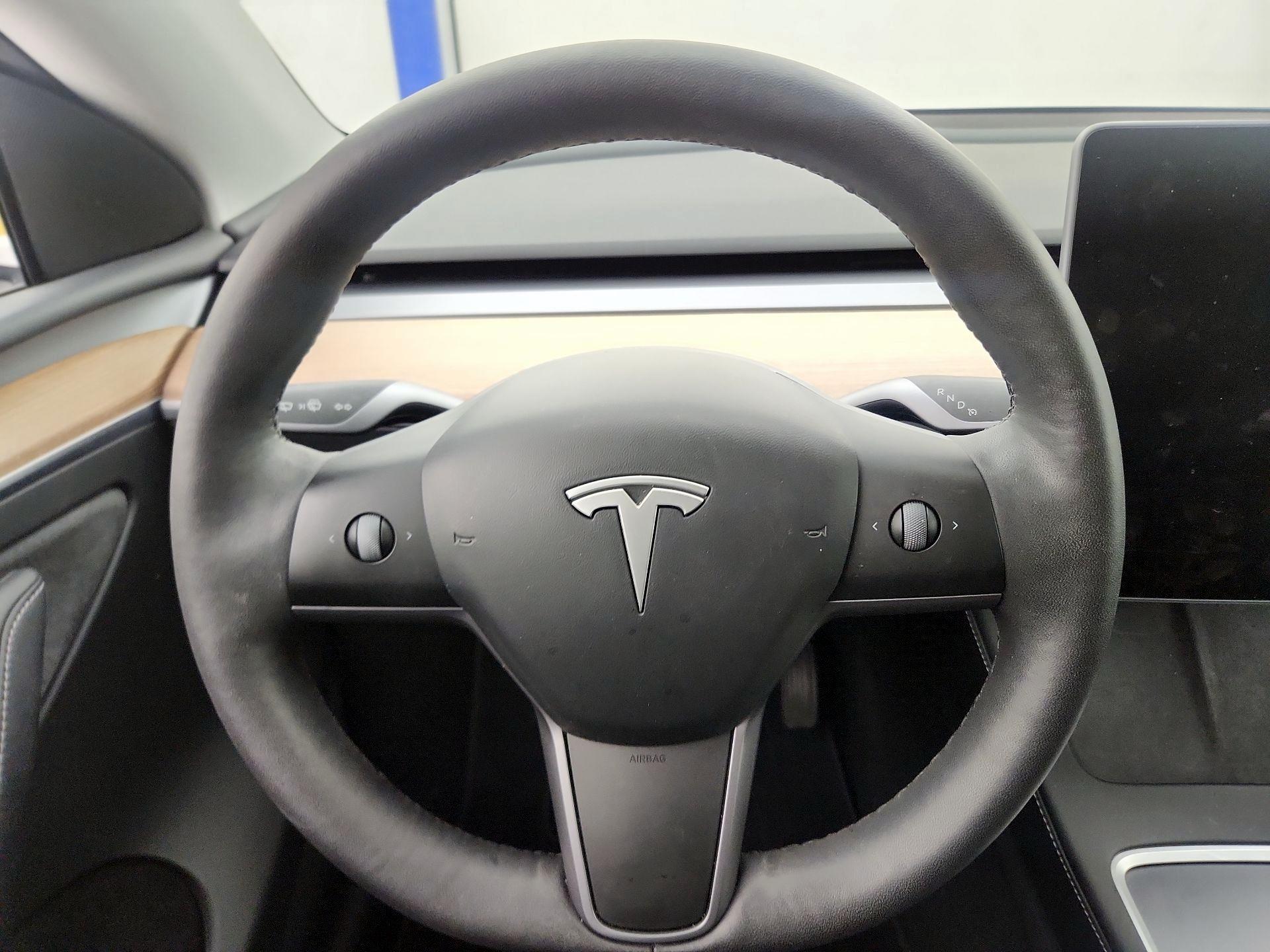 Thumbnail: 2024 Tesla Model Y - 10