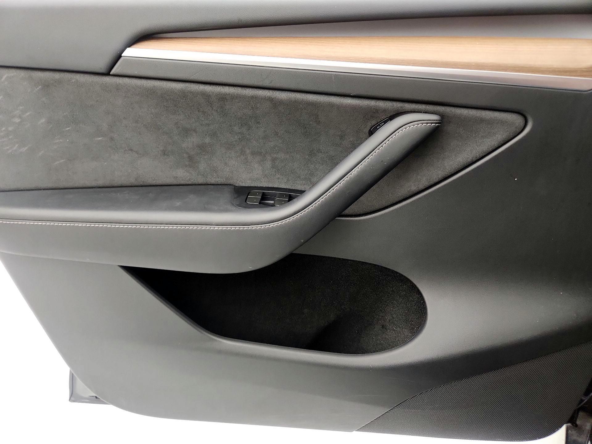 Thumbnail: 2024 Tesla Model Y - 12