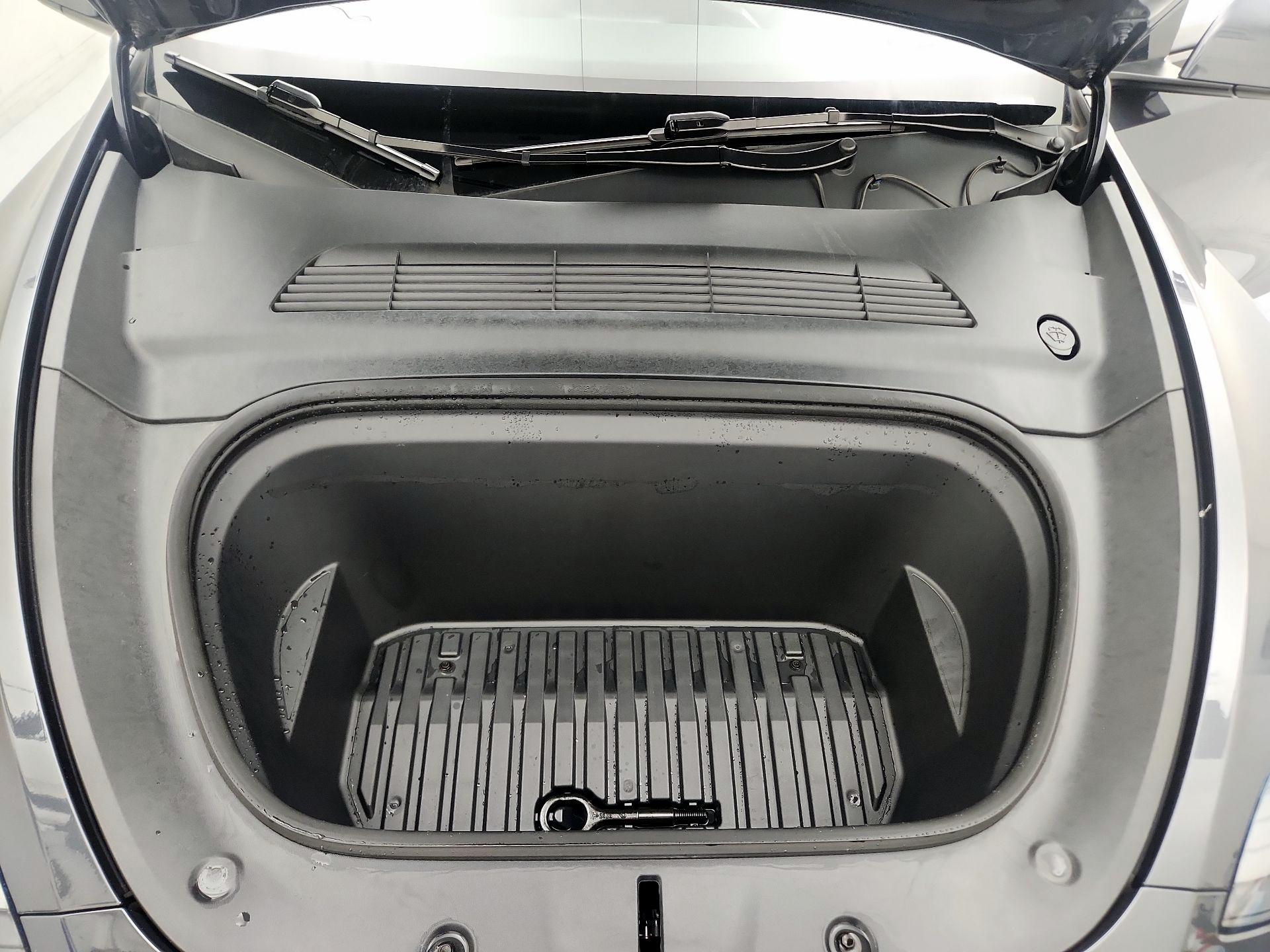 Thumbnail: 2024 Tesla Model Y - 20