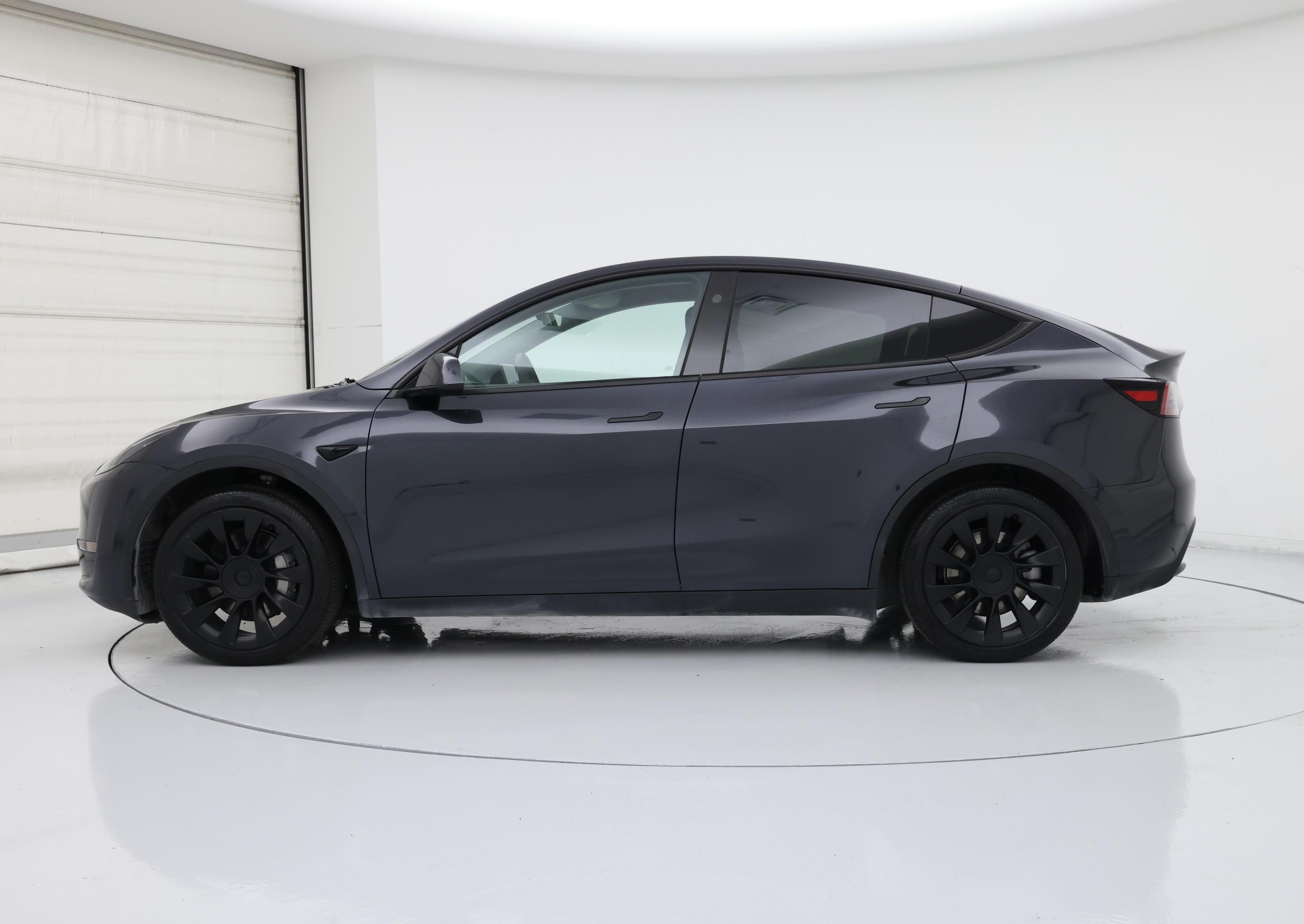 Thumbnail: 2024 Tesla Model Y - 3
