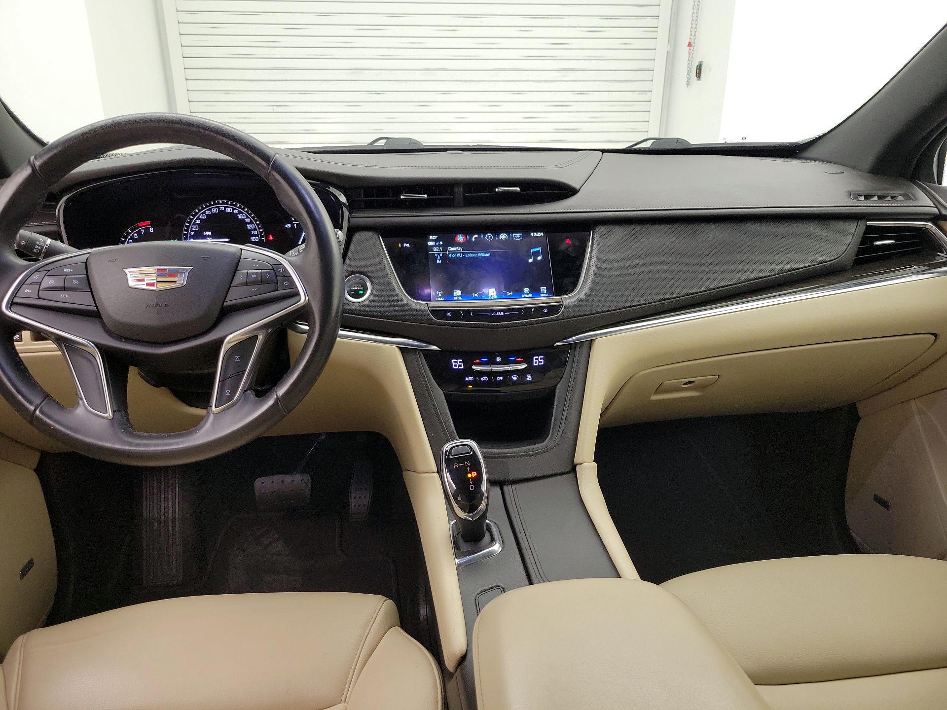 Thumbnail: 2018 Cadillac XT5 - 9
